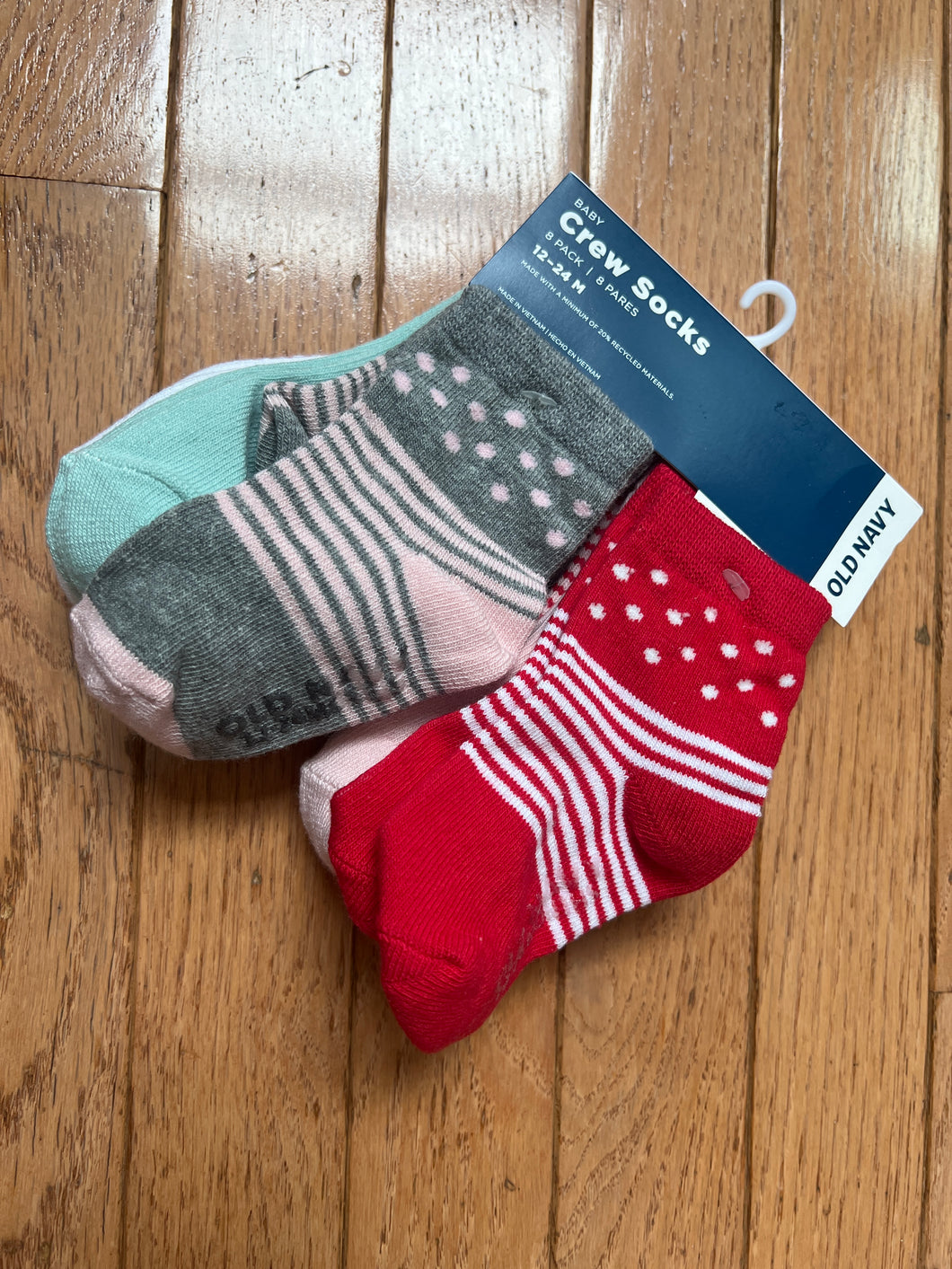 New 8pk Crew Socks Sz 12-24 m