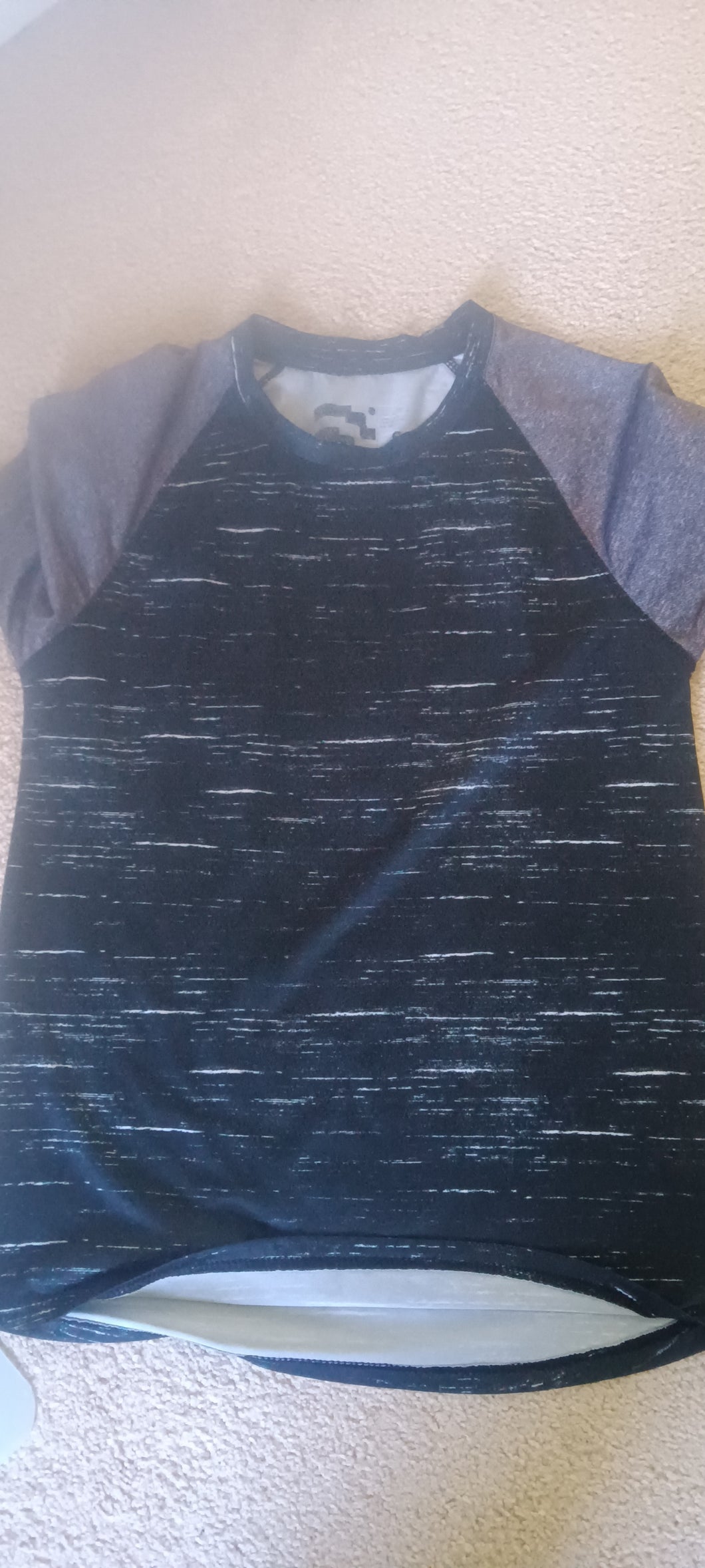 BKLYNSurf Black Grey Short Sleeve Shirt - size Mens S