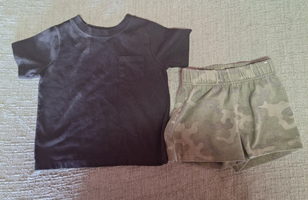GRANIMALS BLACK TSHRIT & CAMO PULL UP SHORTS - size 18 Months
