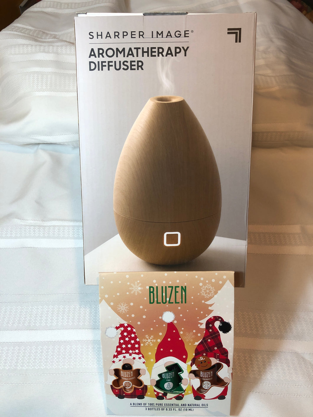Sharper Image diffuser NIB Wood look-3 Ess oil