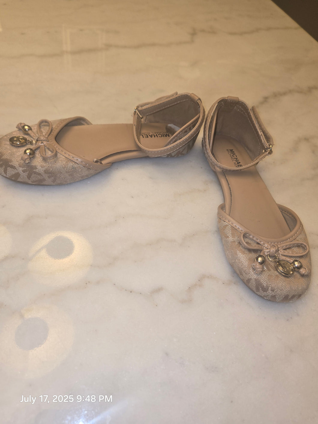 Michael Kors Sandals Shoes Bow Front - size Shoes-youth   13