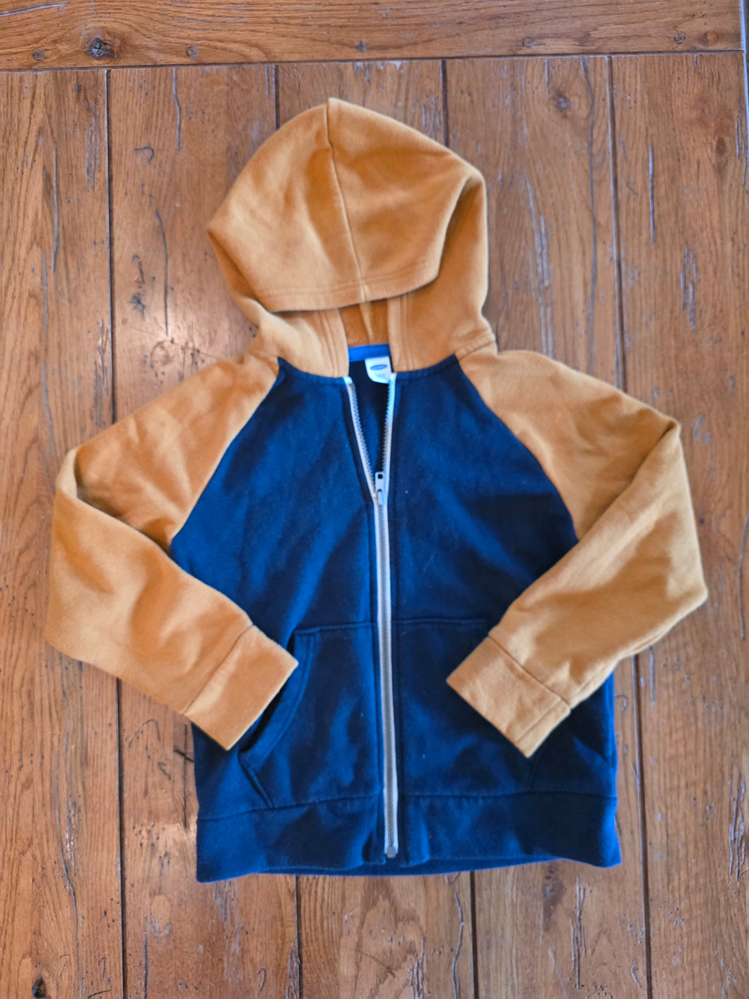 Old Navy Nvy/yllw zip up hoodie - size Kids 6