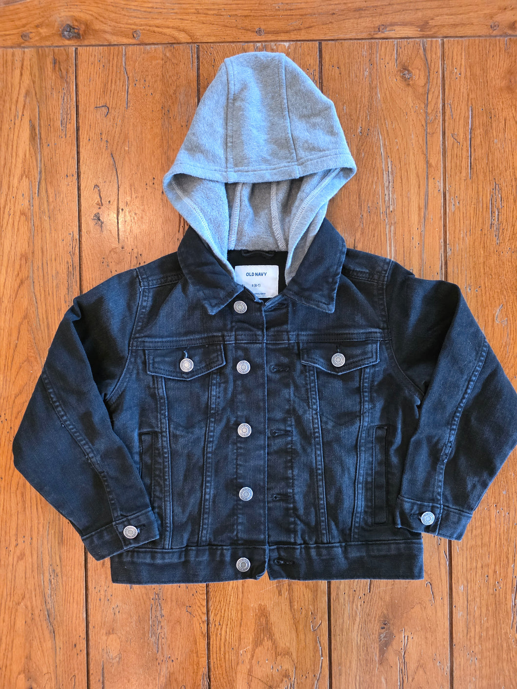 Old Navy Black hooded denim jckt - size Kids 6