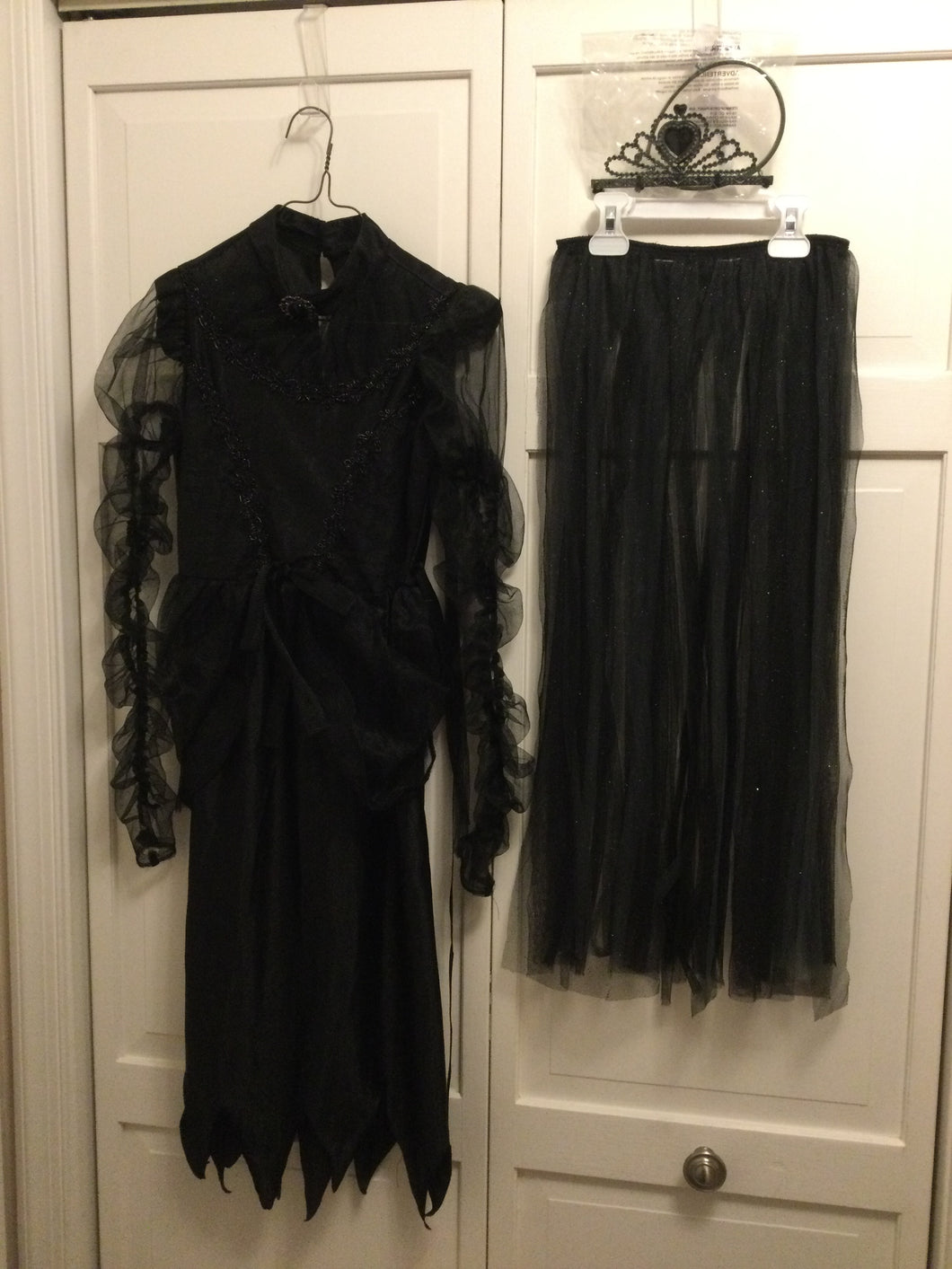 California Costumes Dark Princess Size 6-8 - size Kids 6
