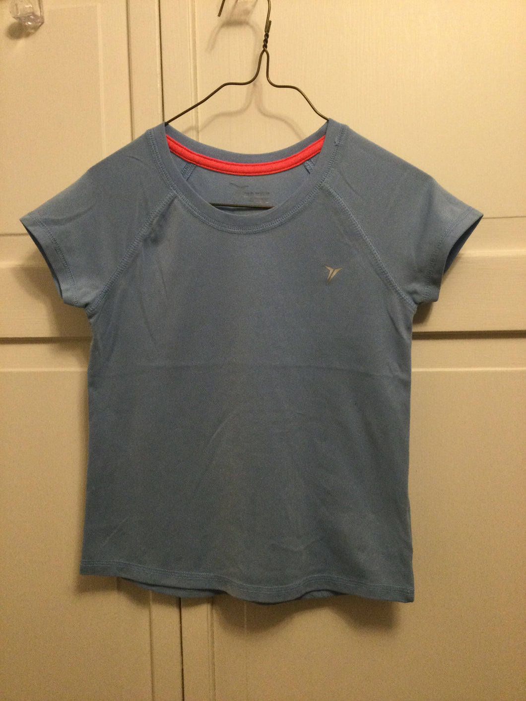 Old Navy Shirt Purple Activewear Shirt - size Kids 6