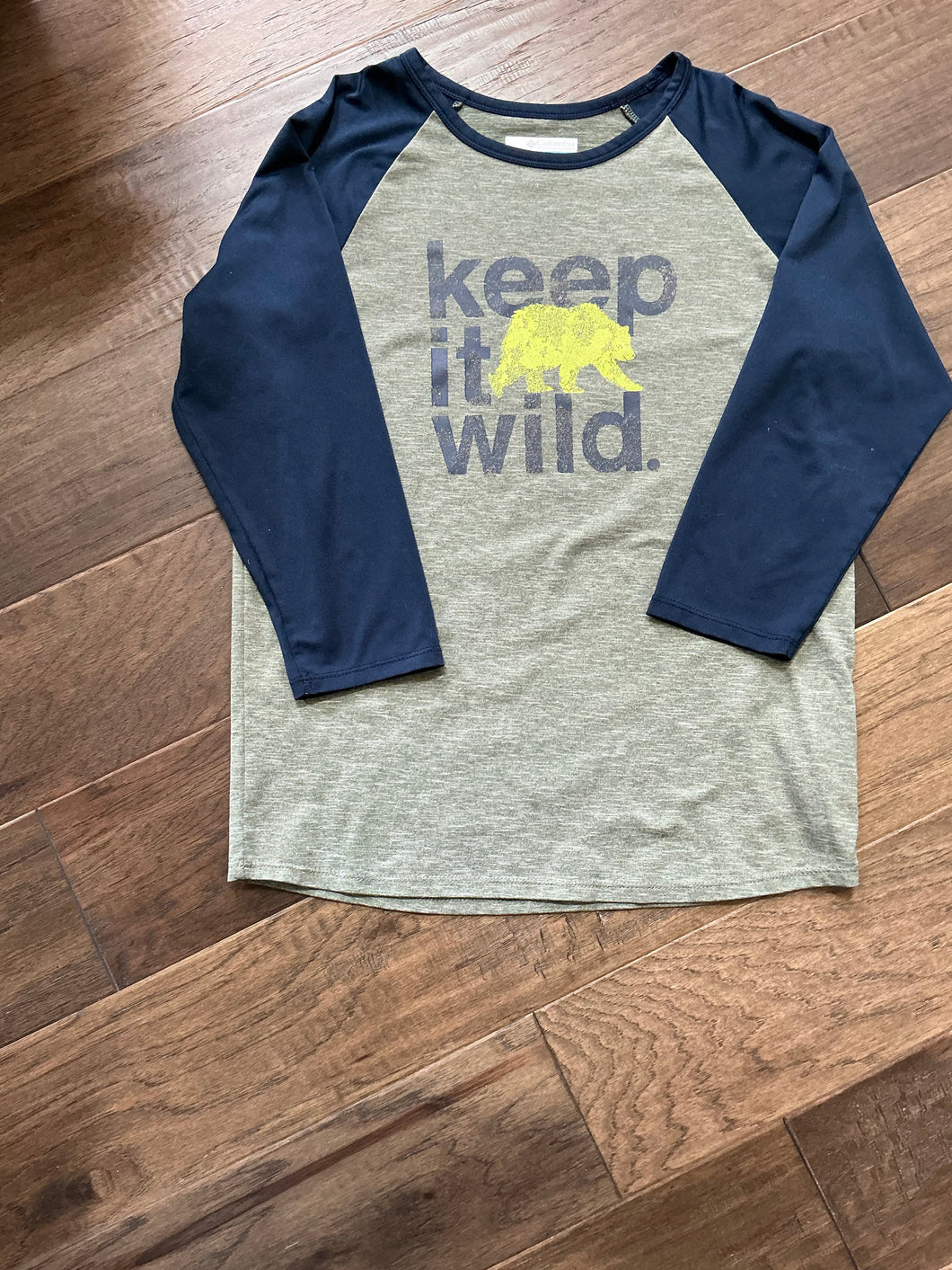 Columbia Keep it Wild Top - EEUC - size Kids 10