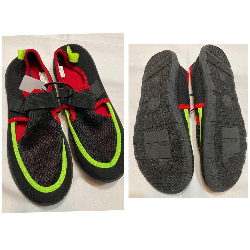Water Shoes Blk/Red Wonder Nation - size Shoes-youth  2