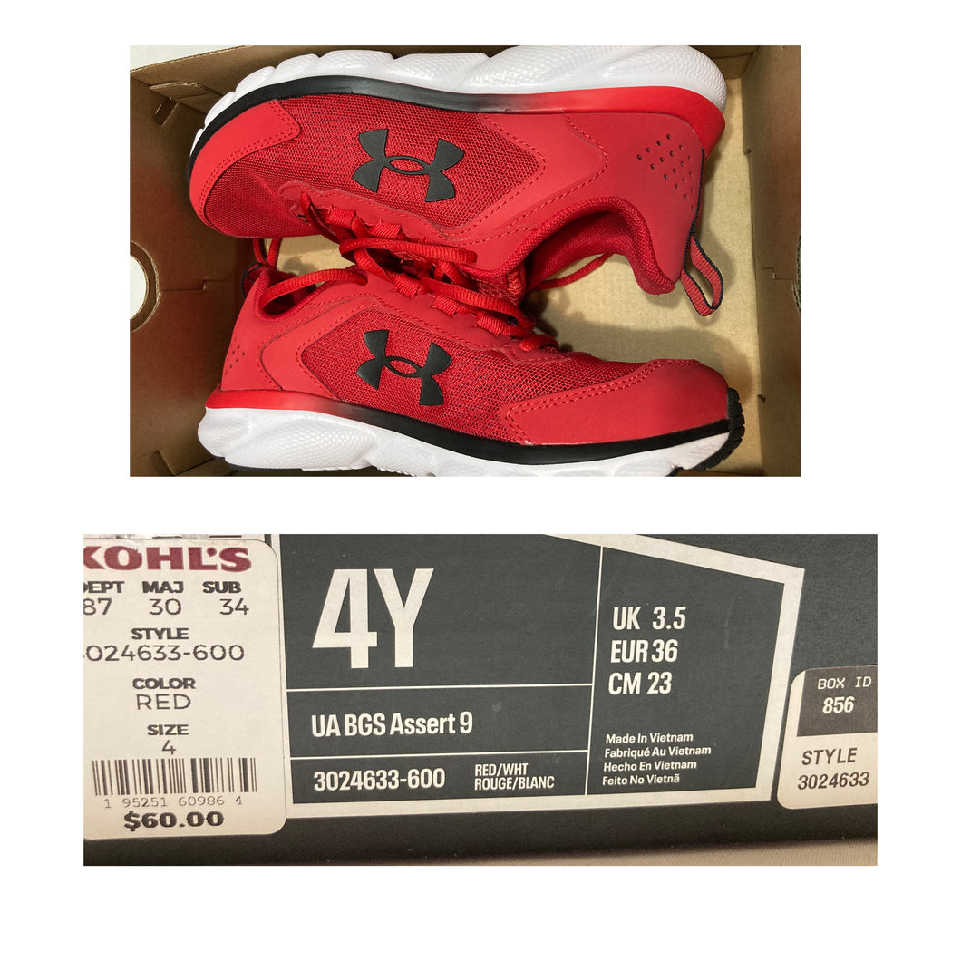 Under Armour Sneakers NEW IN BOX - size Shoes-youth 4