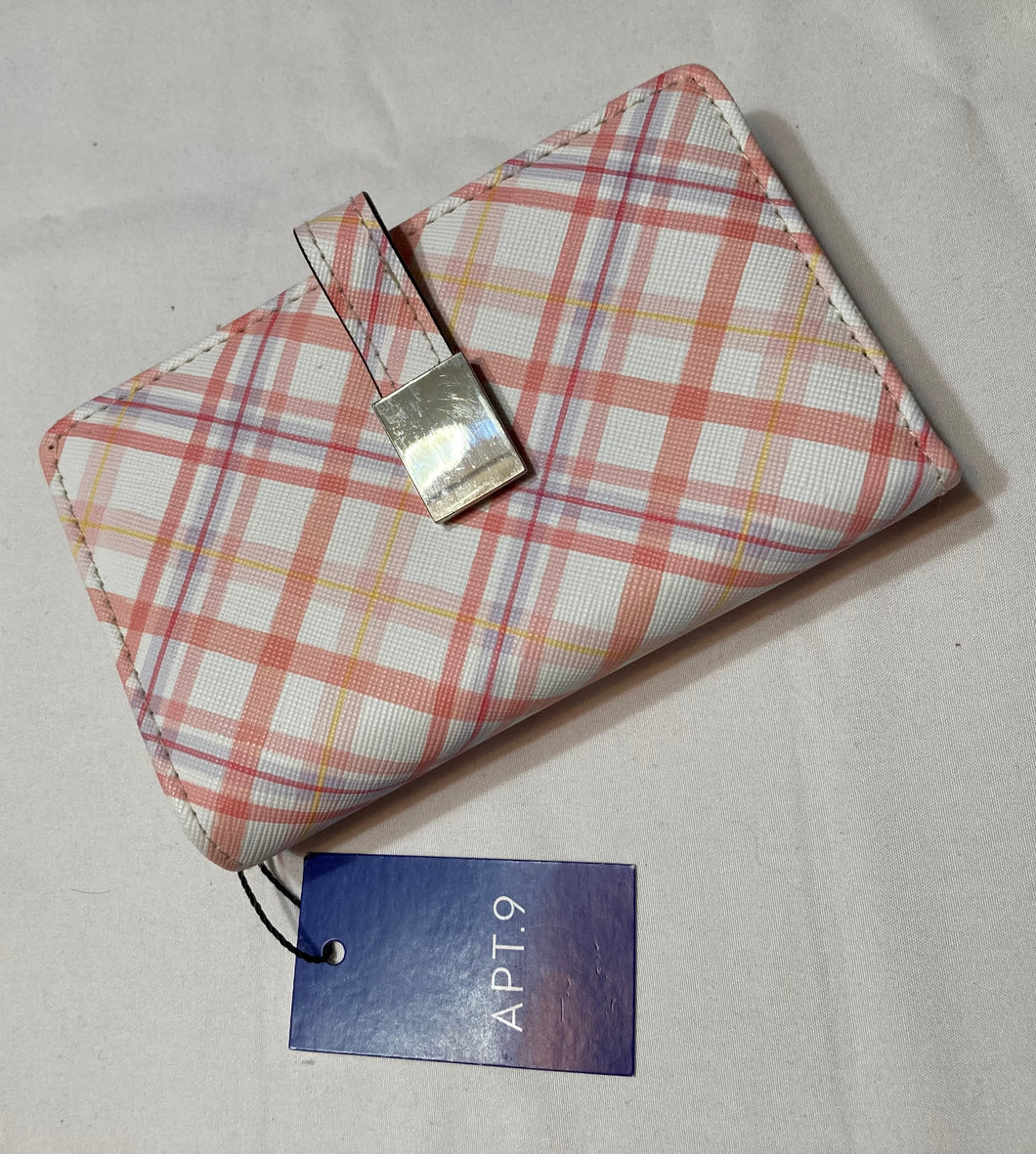 Apt. 9 Wallet Retail $36