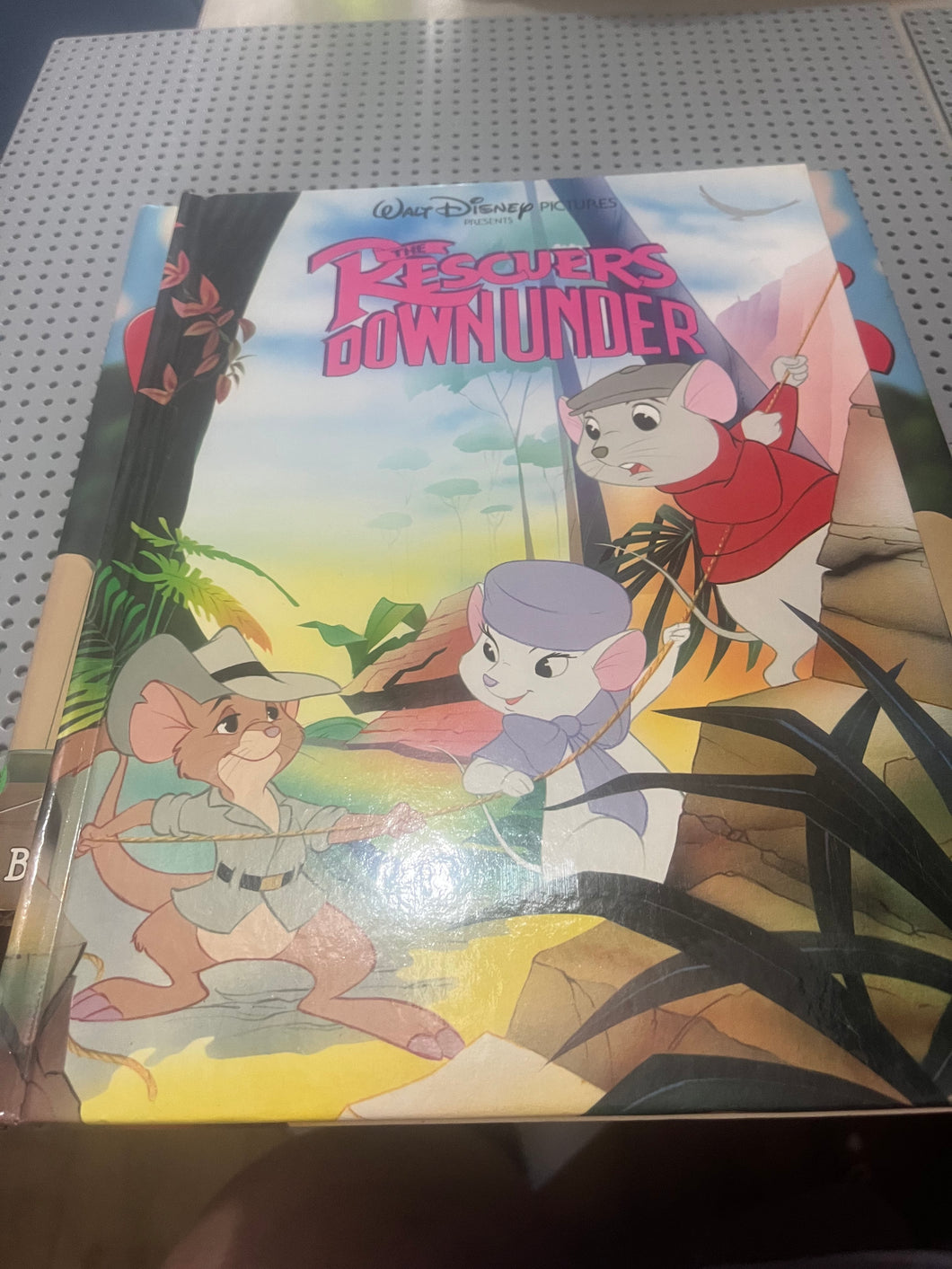 DISNEY RESCUERS DOWN UNDER BOOK