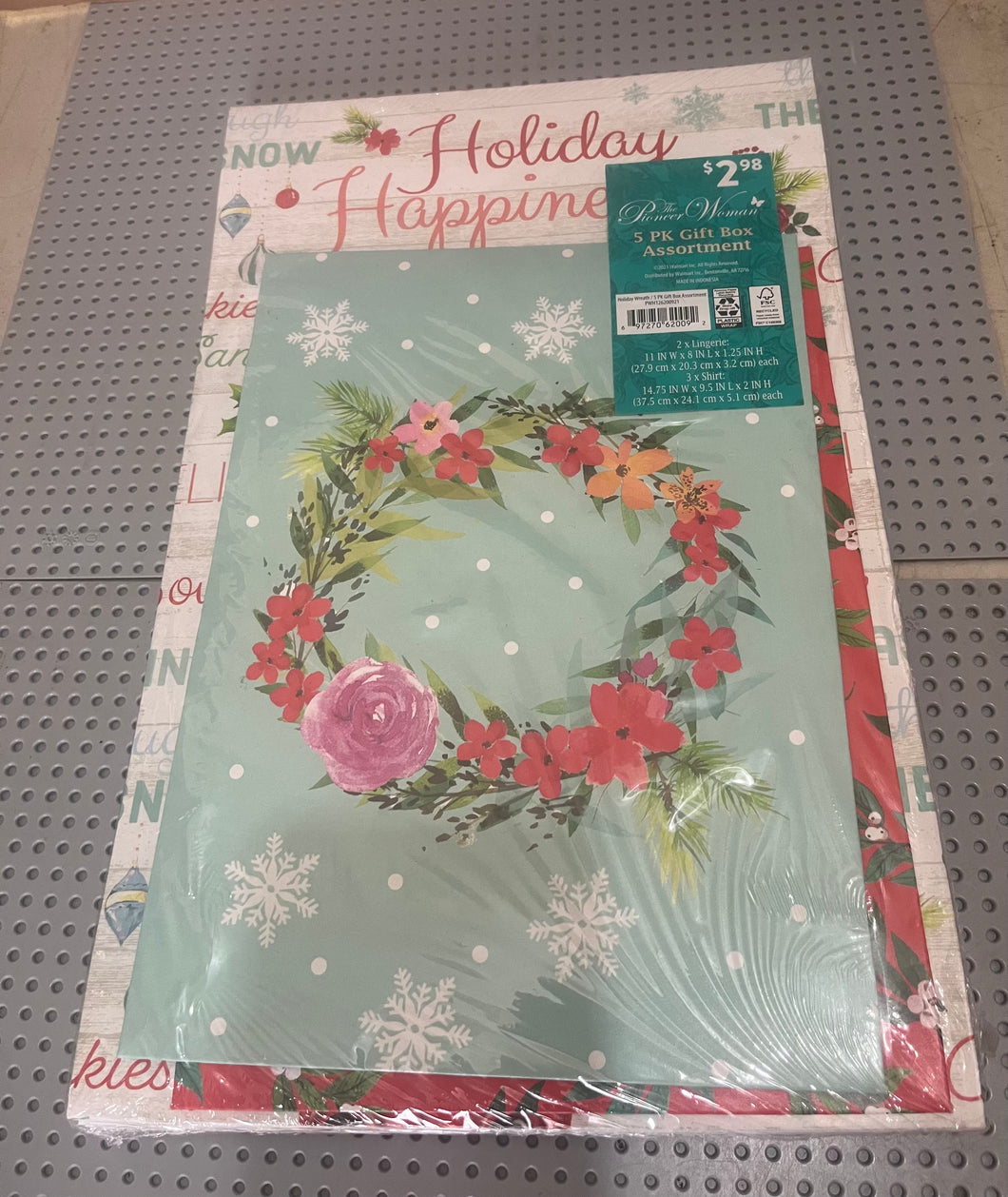 PIONEER WOMAN GIFT BOX NEW