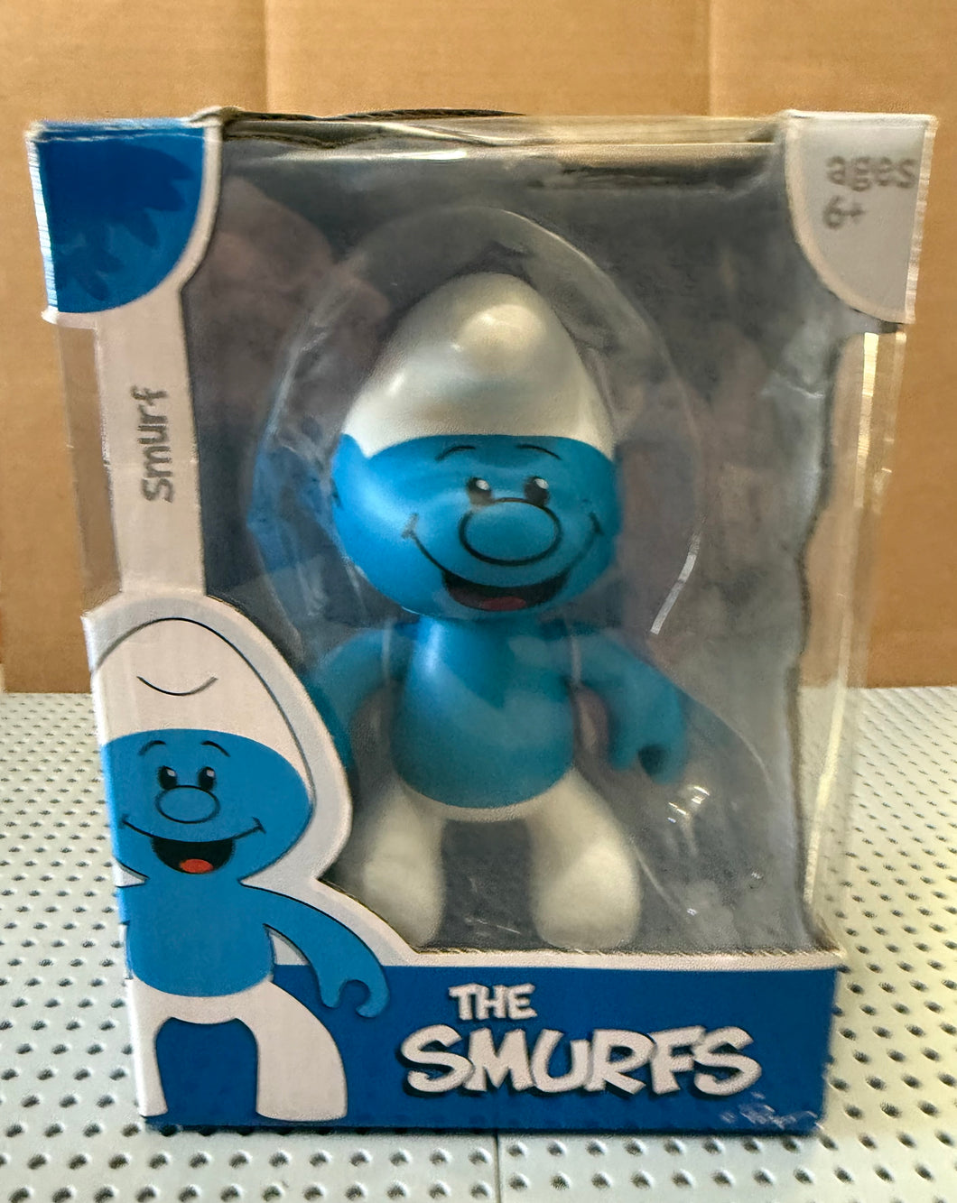 NEW VINYL SMURF FIGURE