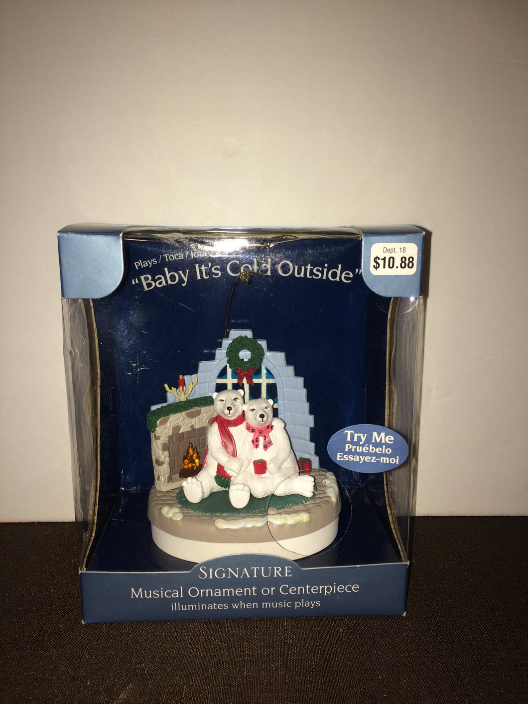 musical Polar bear ornament NIB