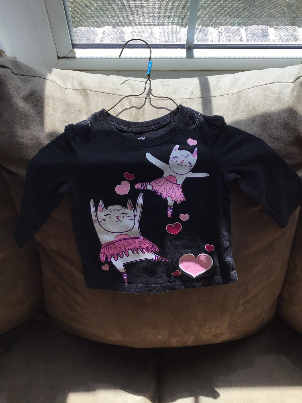 The Children's Place Long Sleeve - size 6-9 Months
