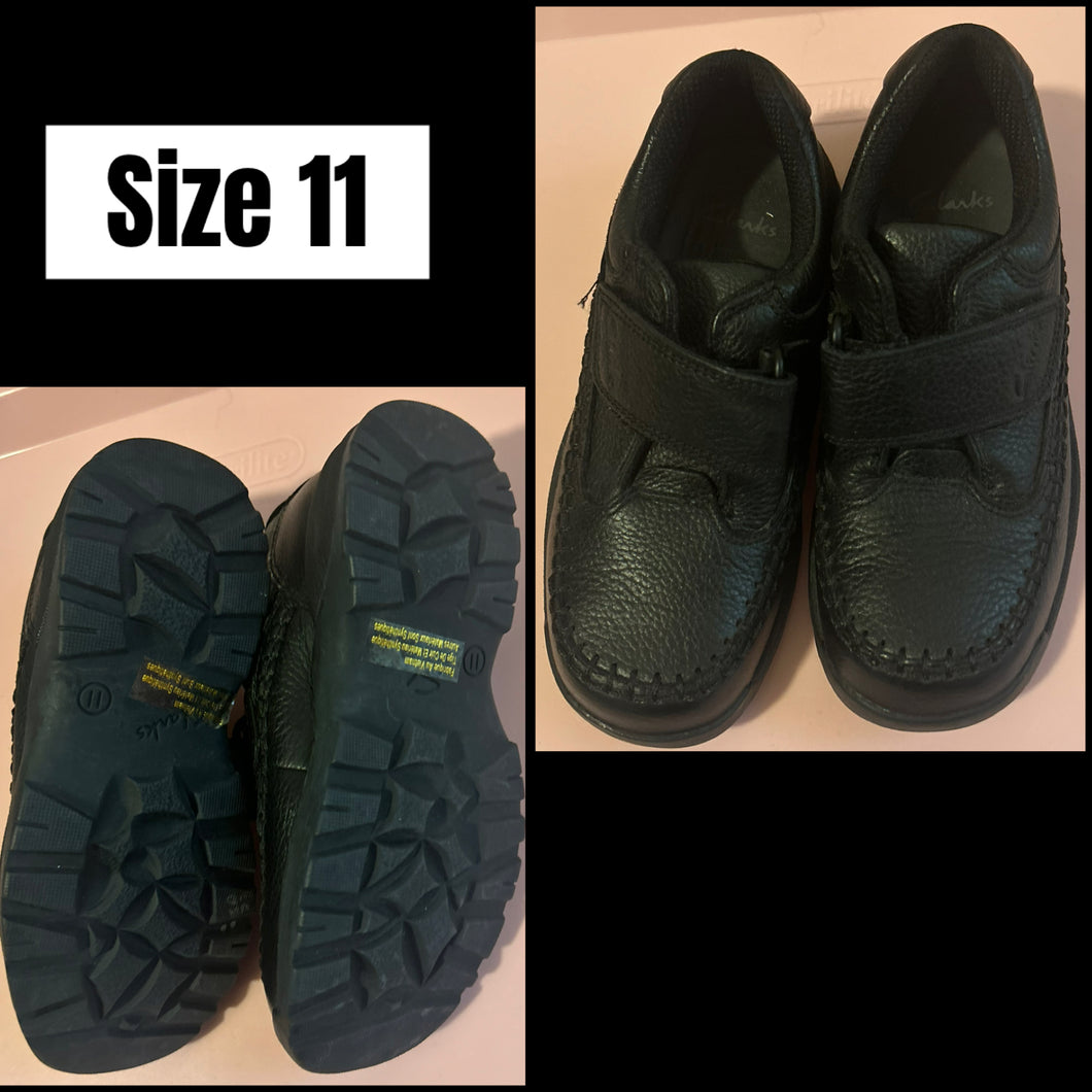 Clarks black dress shoes - never worn - size Shoes-youth   11