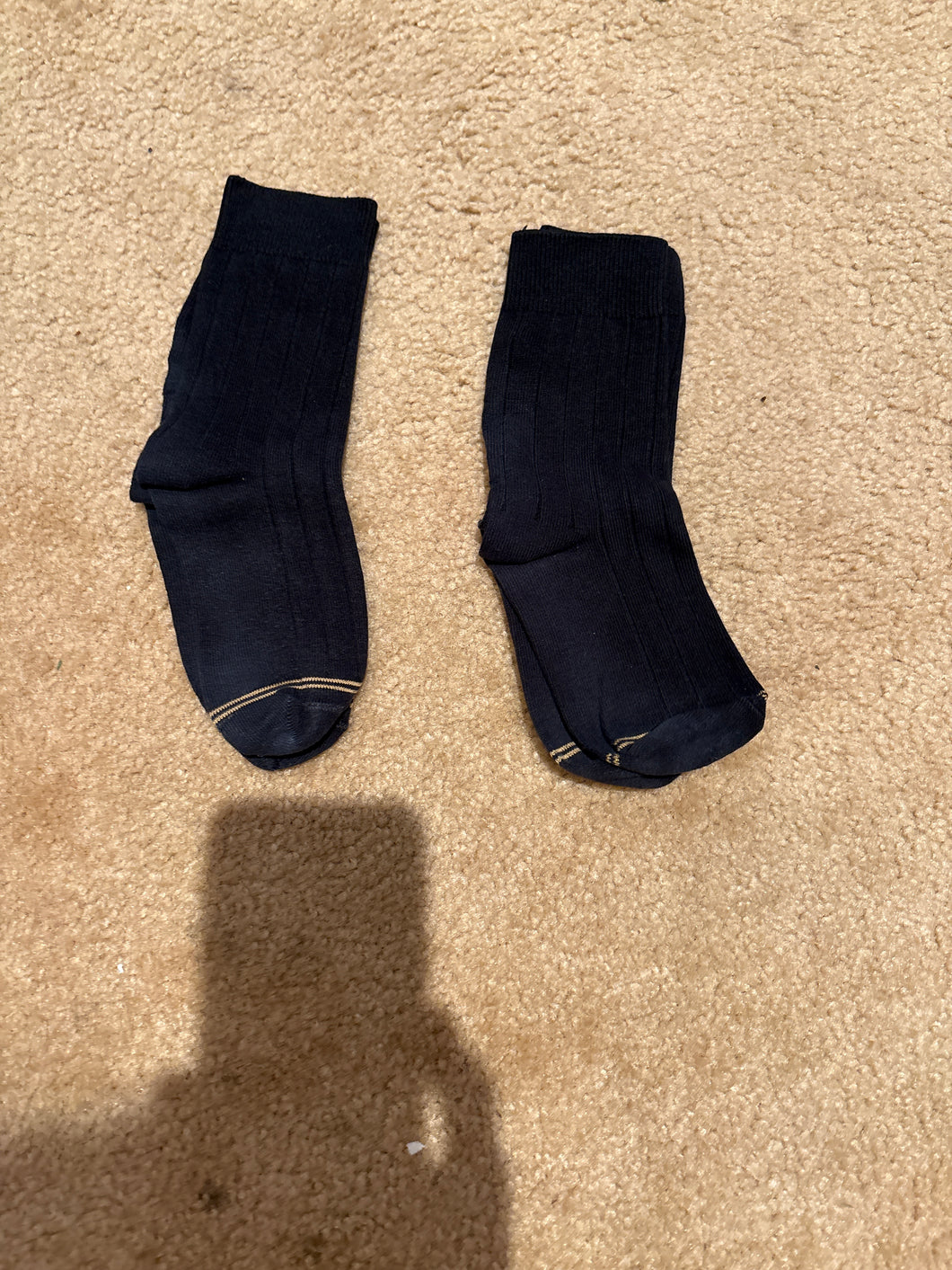 2 pairs of black dress socks