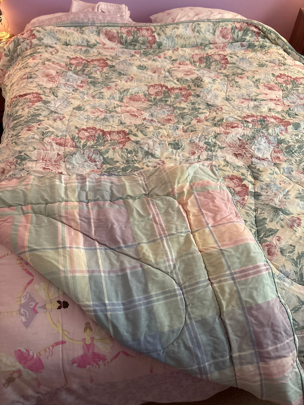 Double Bed floral/plaid Reversible comforter