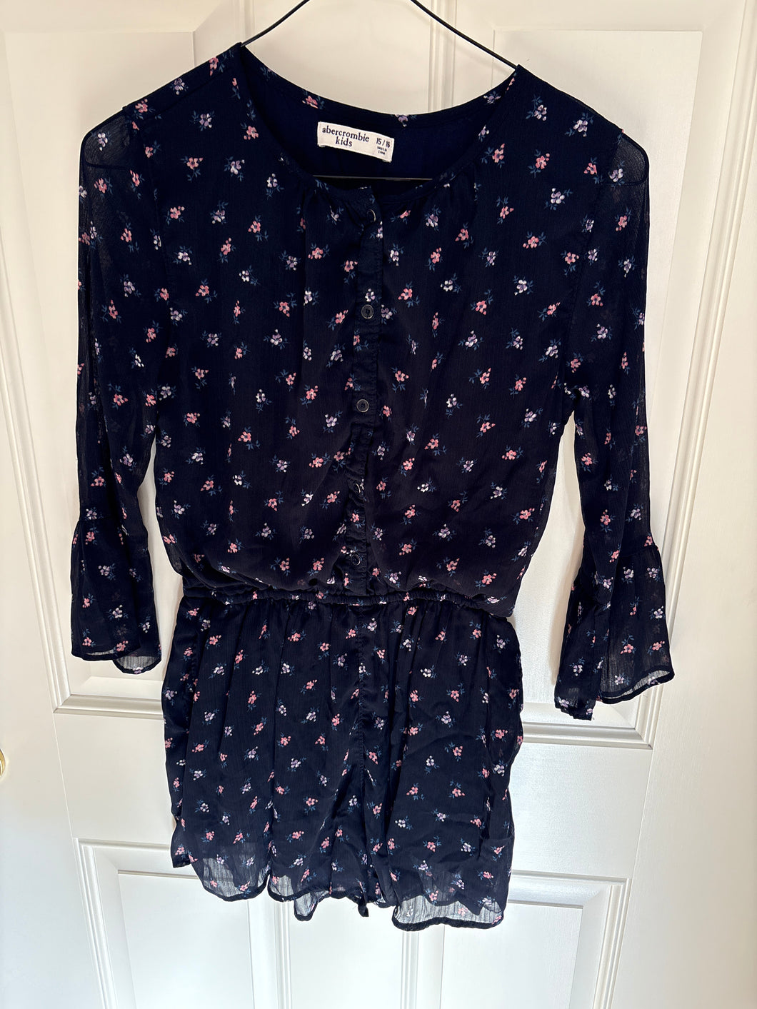 Abercrombie navy floralj jumper/shorts - size Kids 14