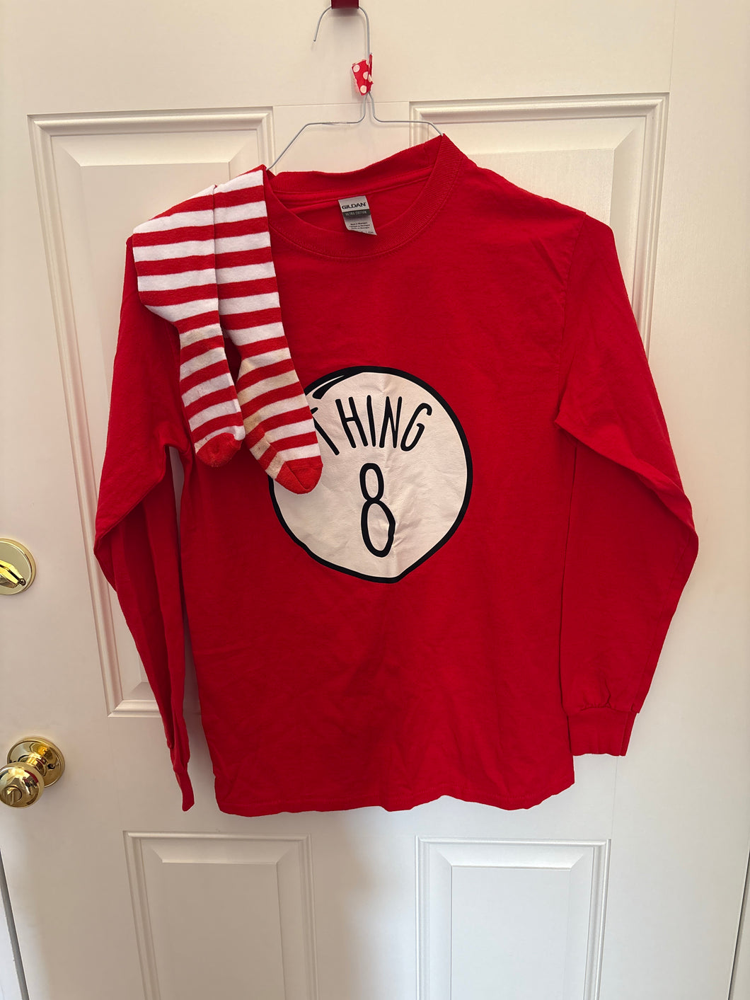 Red Thing 8 with Thing Matching socks - size Kids 12