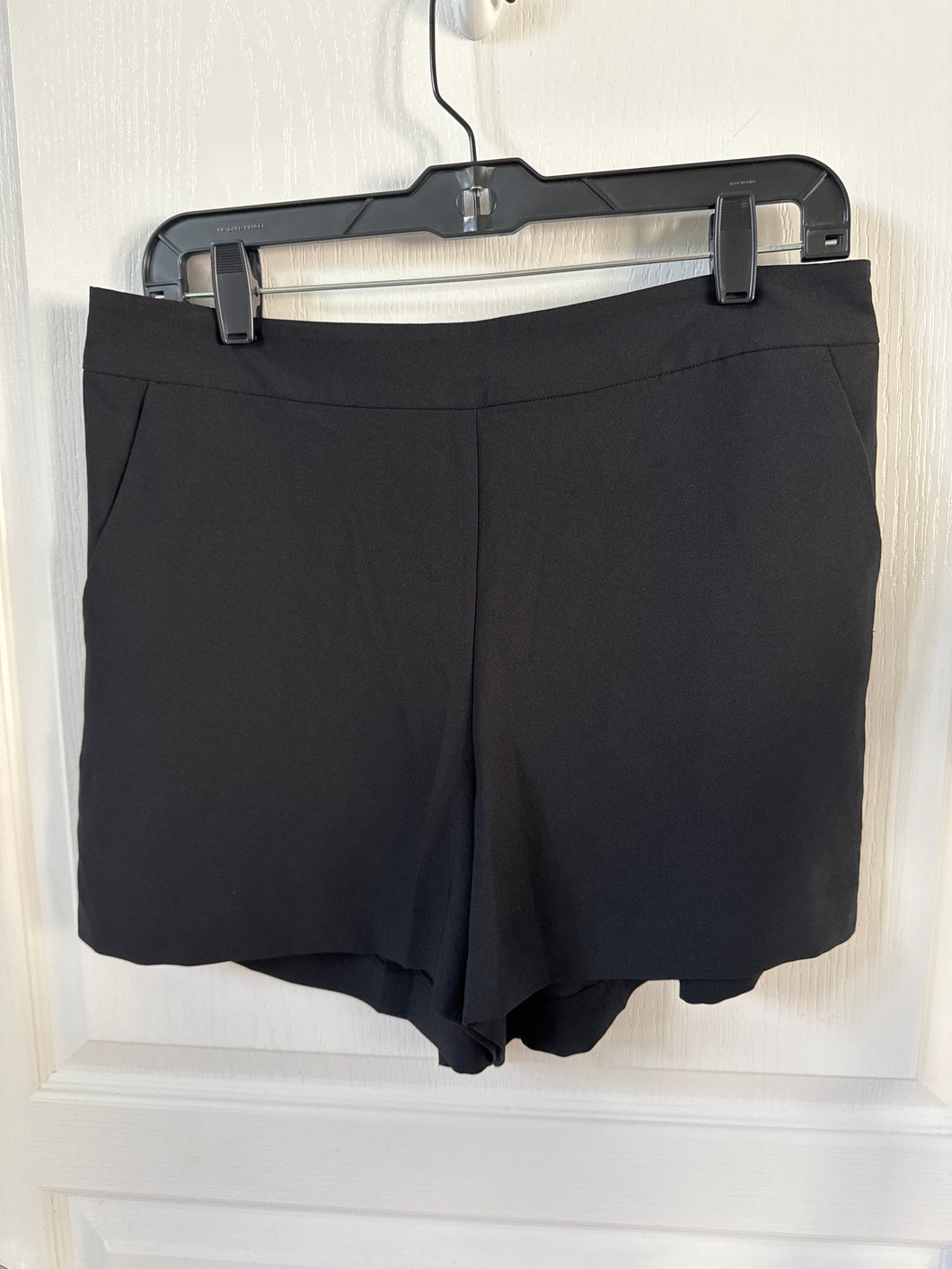 Lift black, dressy short - size Women M (8-10)