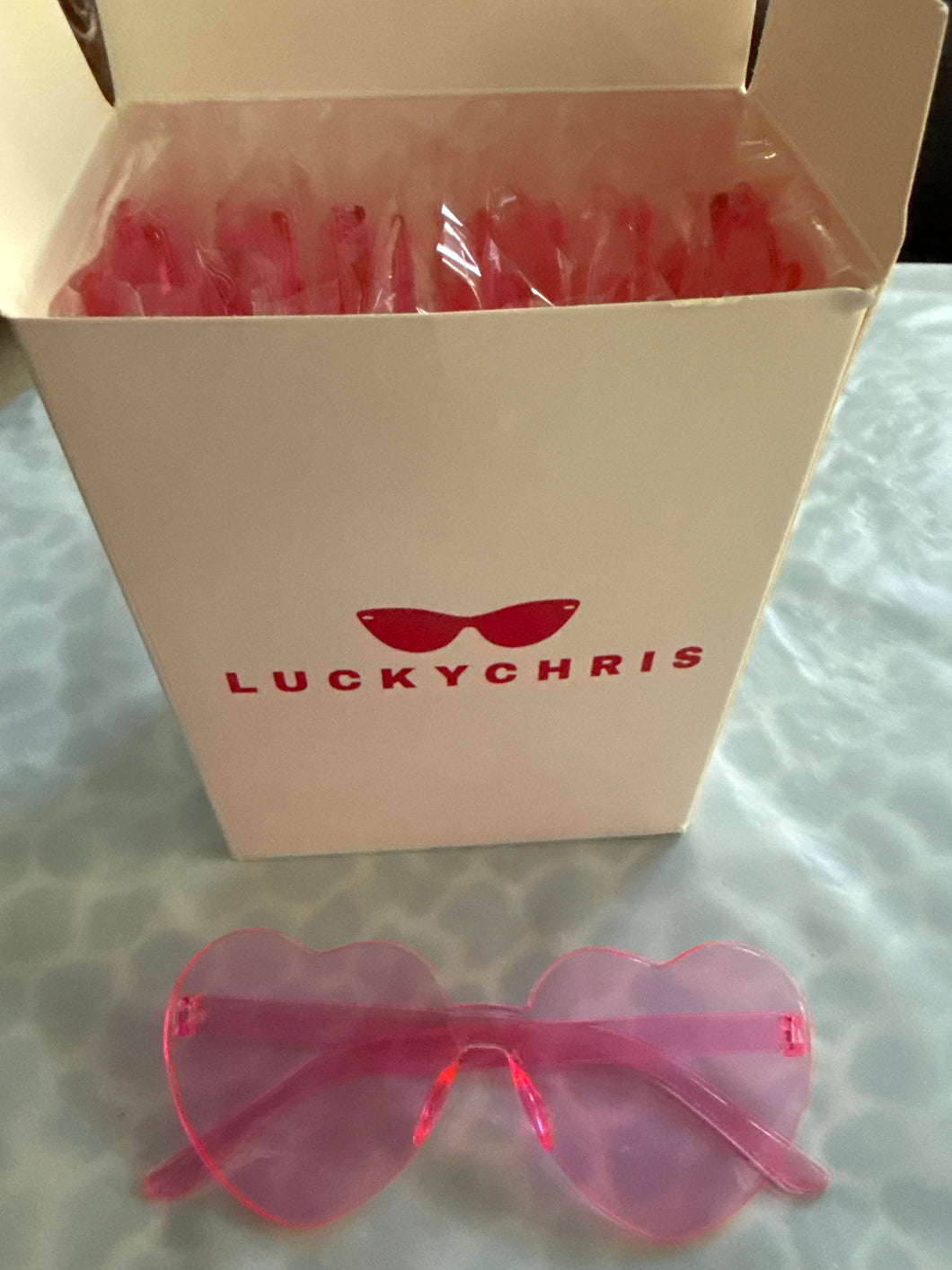Box of 14 Heart Glasses
