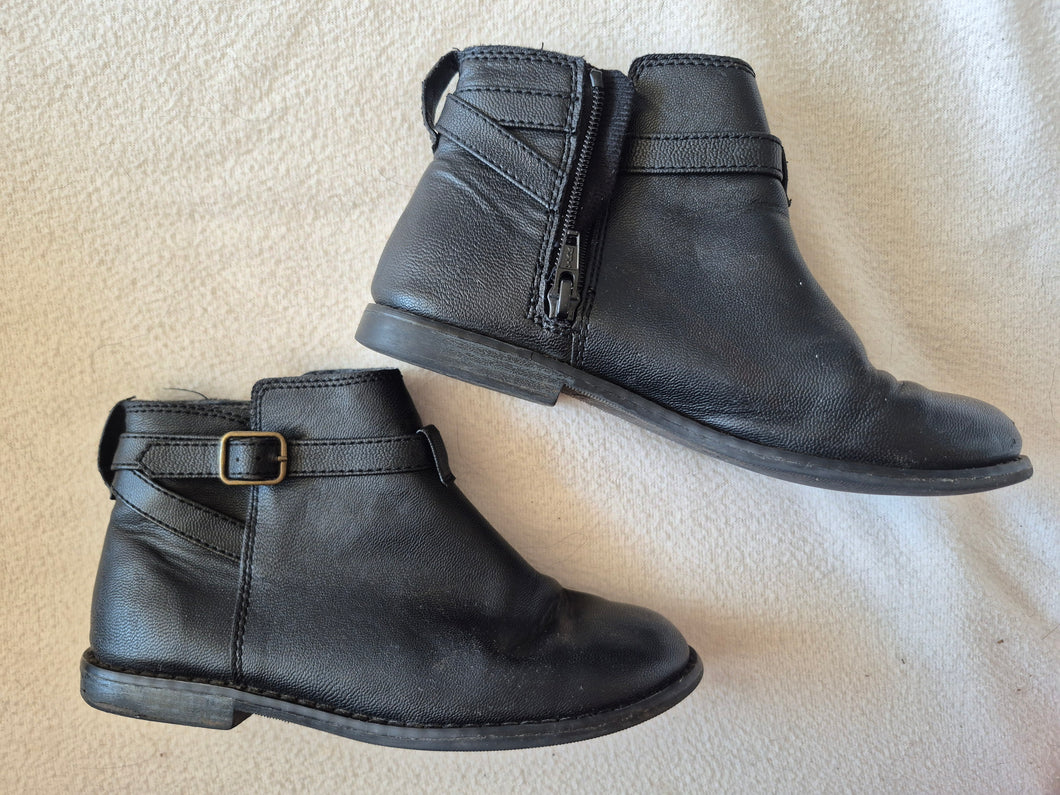 Gap Kids boots Black, side zip - size Shoes-youth  3