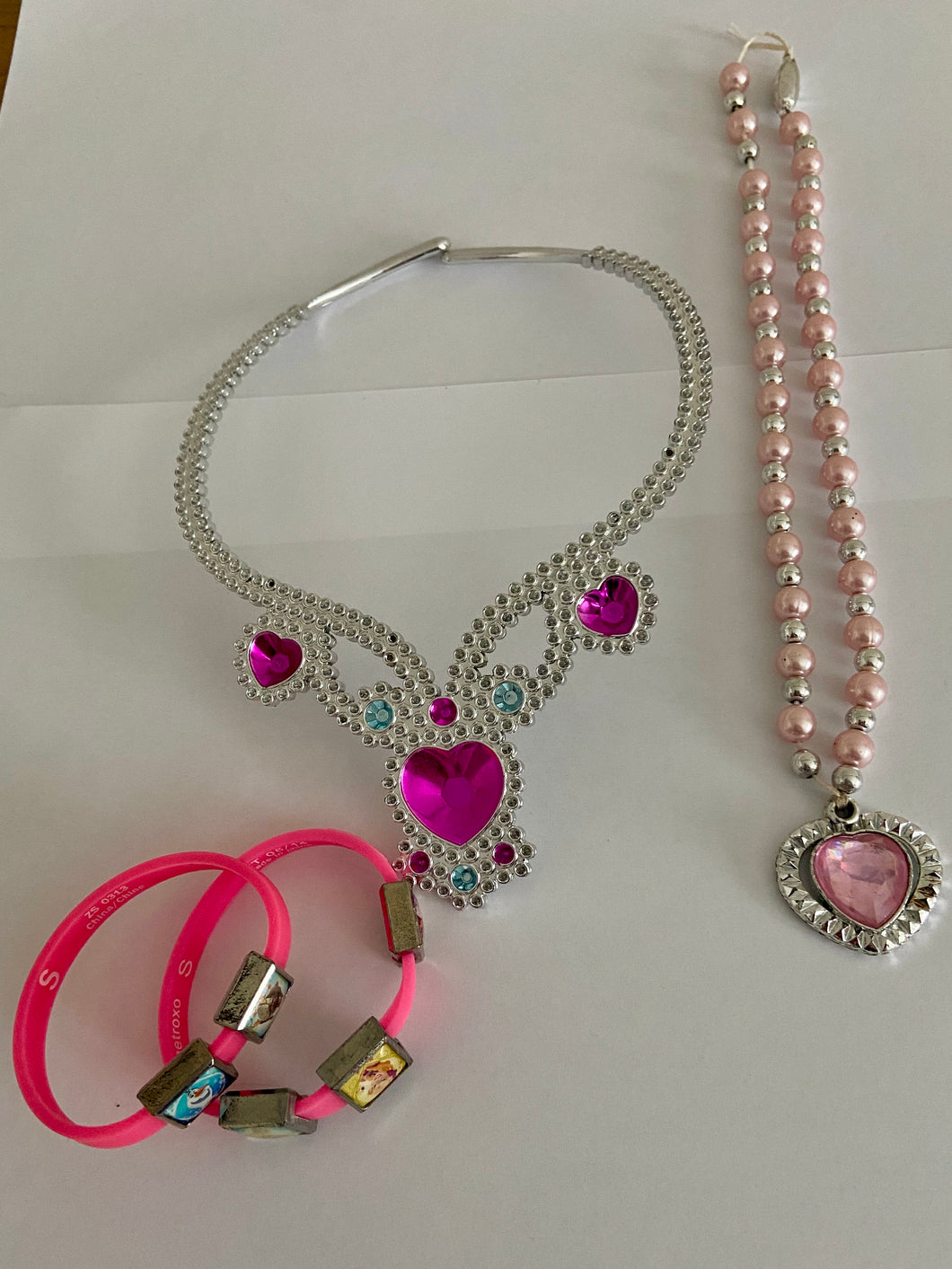 Frozen charm bracelets Melissa & Doug necklace