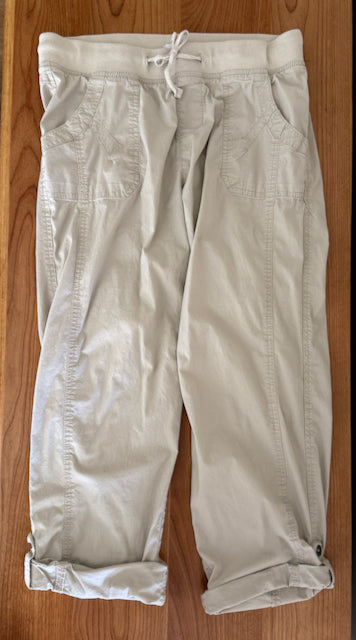 Dash khaki capri pant elastic waist drawstring - size Women M (8-10)