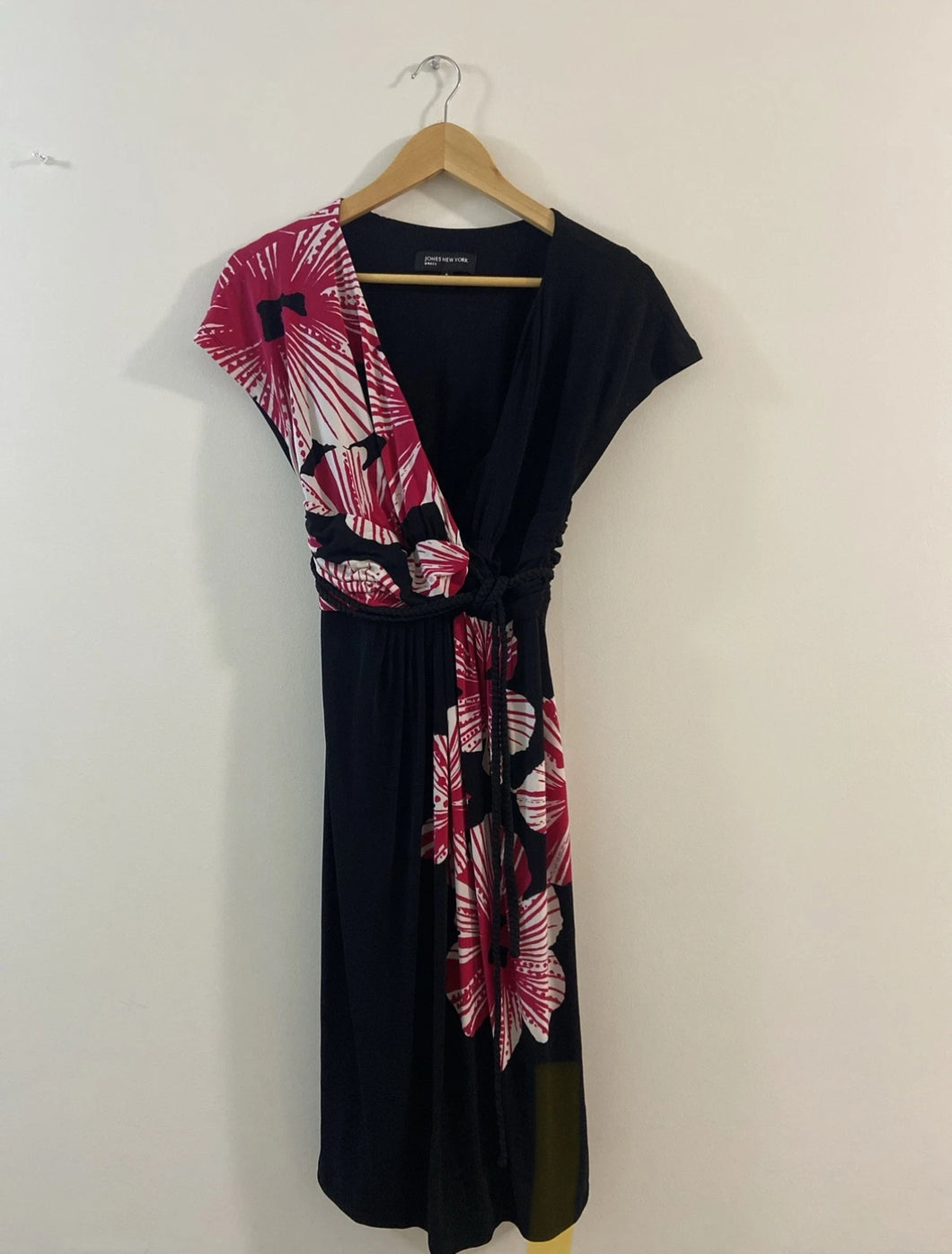 Jones New York Dress 6 Black Pink Floral - size Women S (4-6)
