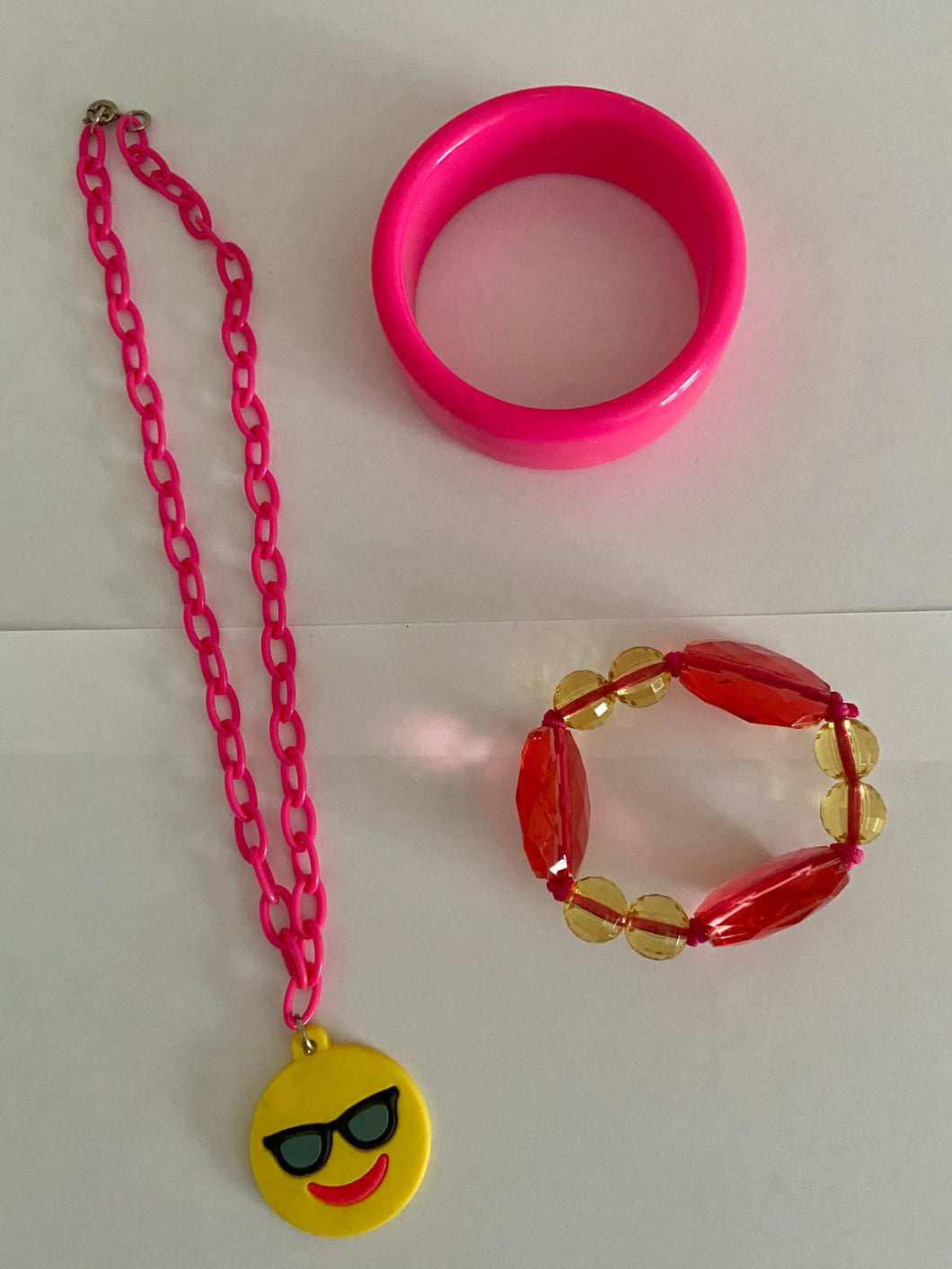 Girl emoji necklace Pink plastic bangle