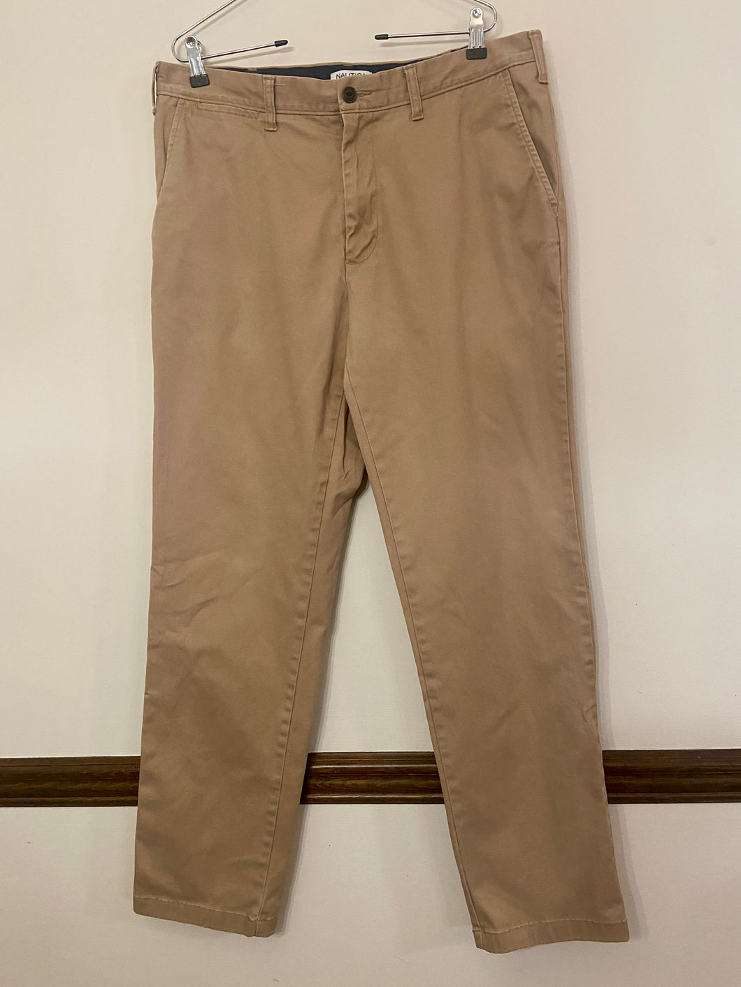 Nautica 36x34 khakis Classic fit pants - size pants 36-38