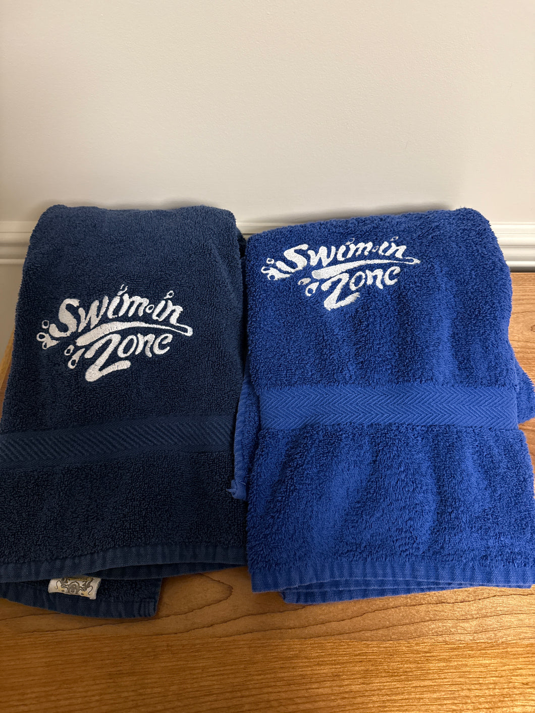 Swim in zone towels Bath size, navy blue