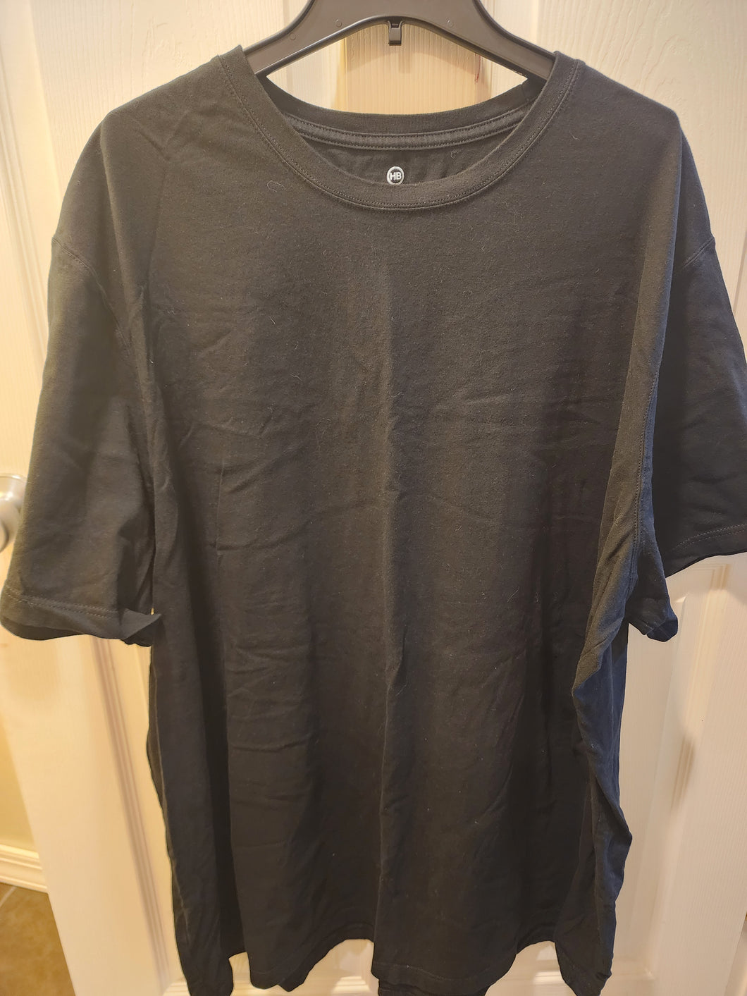 Size 5XLT - NWOT Black cotton tshirt - size Mens XL