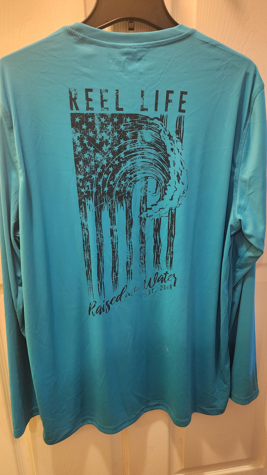 NWOT Mens XL long sleeve Fishing or swimming shir - size Mens XL