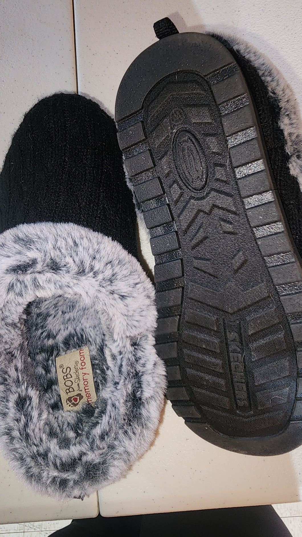 NWOT sketchers bobs Black and gray slippers - size Shoes-Womens 7.5