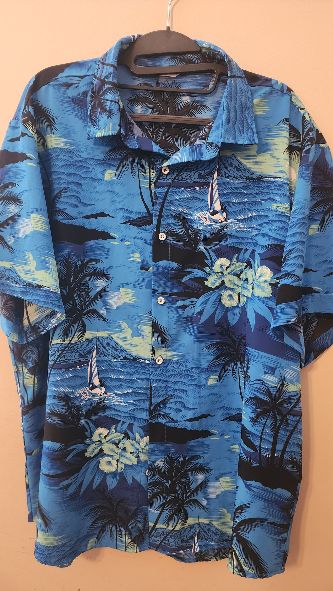 Hawaiian shirt Short sleeve, button up - size Mens XL