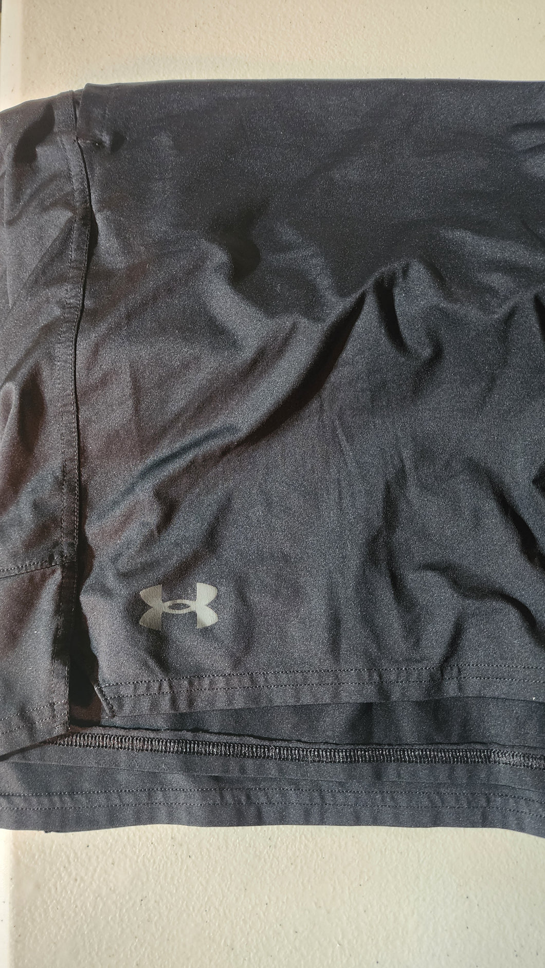 NWOT 5xl black shorts Under armour gym shorts - size Mens XL