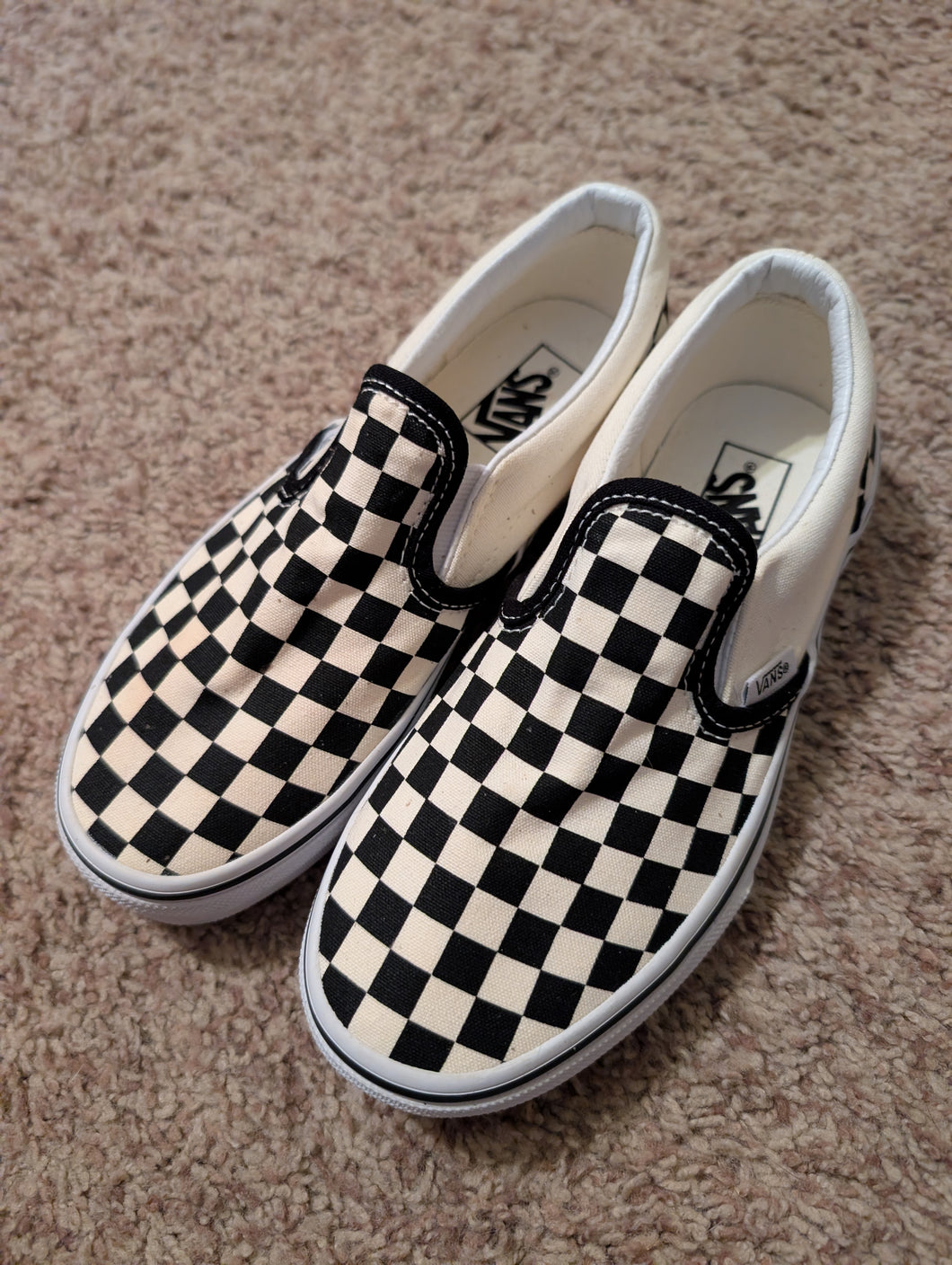 Vans Classic Slip-Ons Black/ White Checkered - size Shoes-youth  2.5