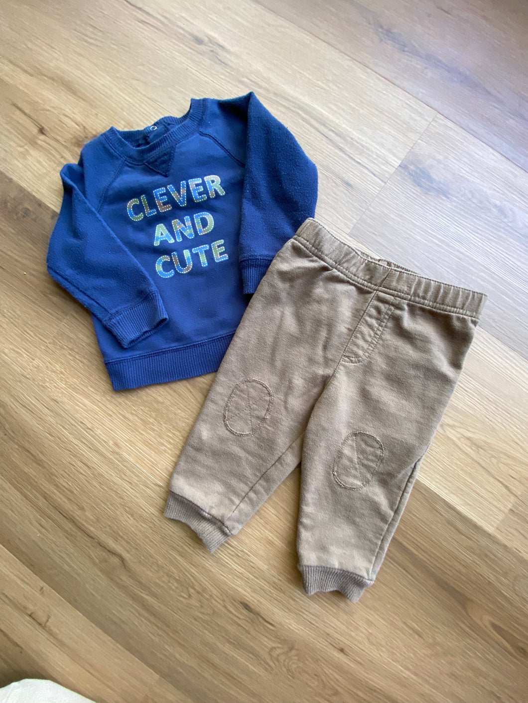 small wonders - size 6-9 Months