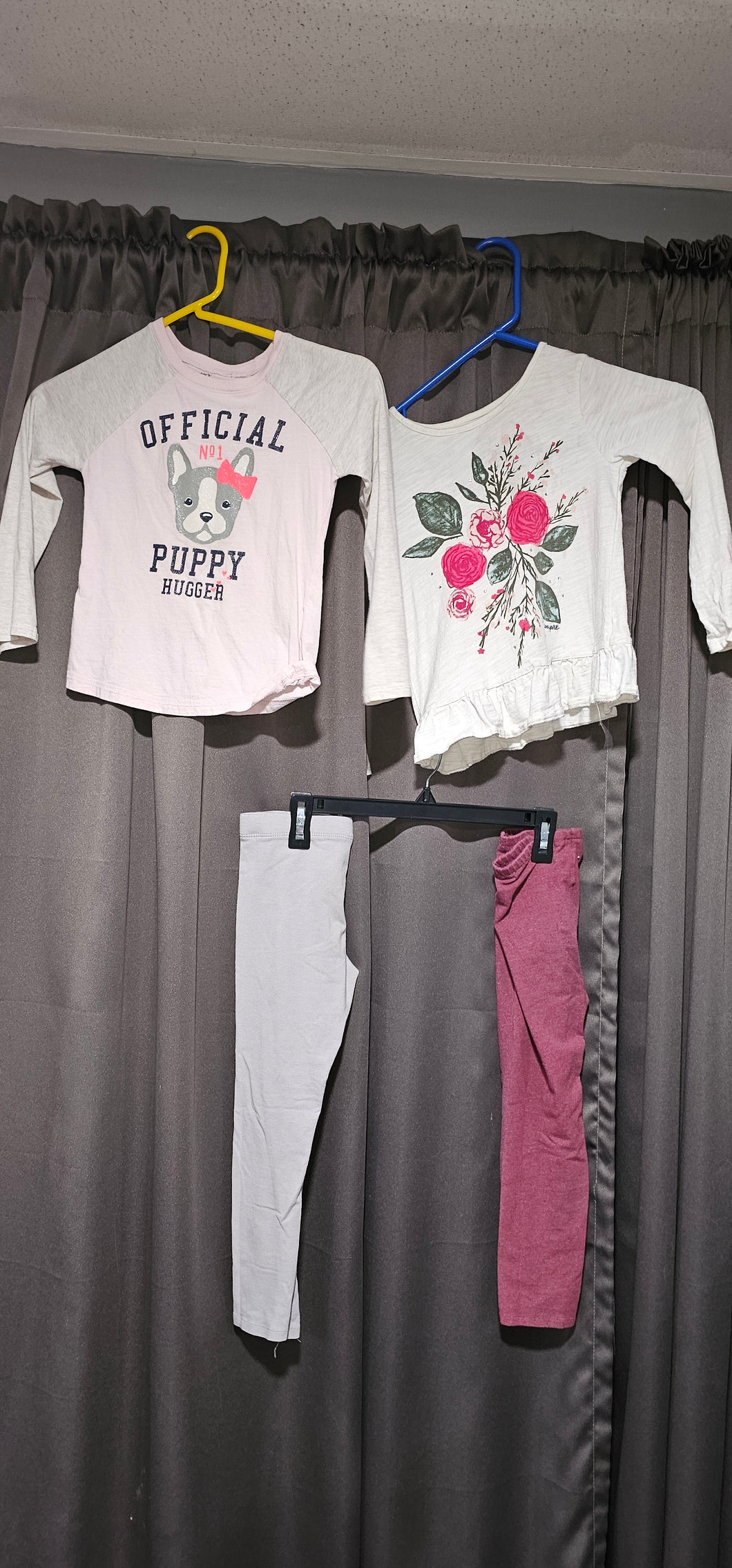 2 outfits Long sleeve - size 5T/5