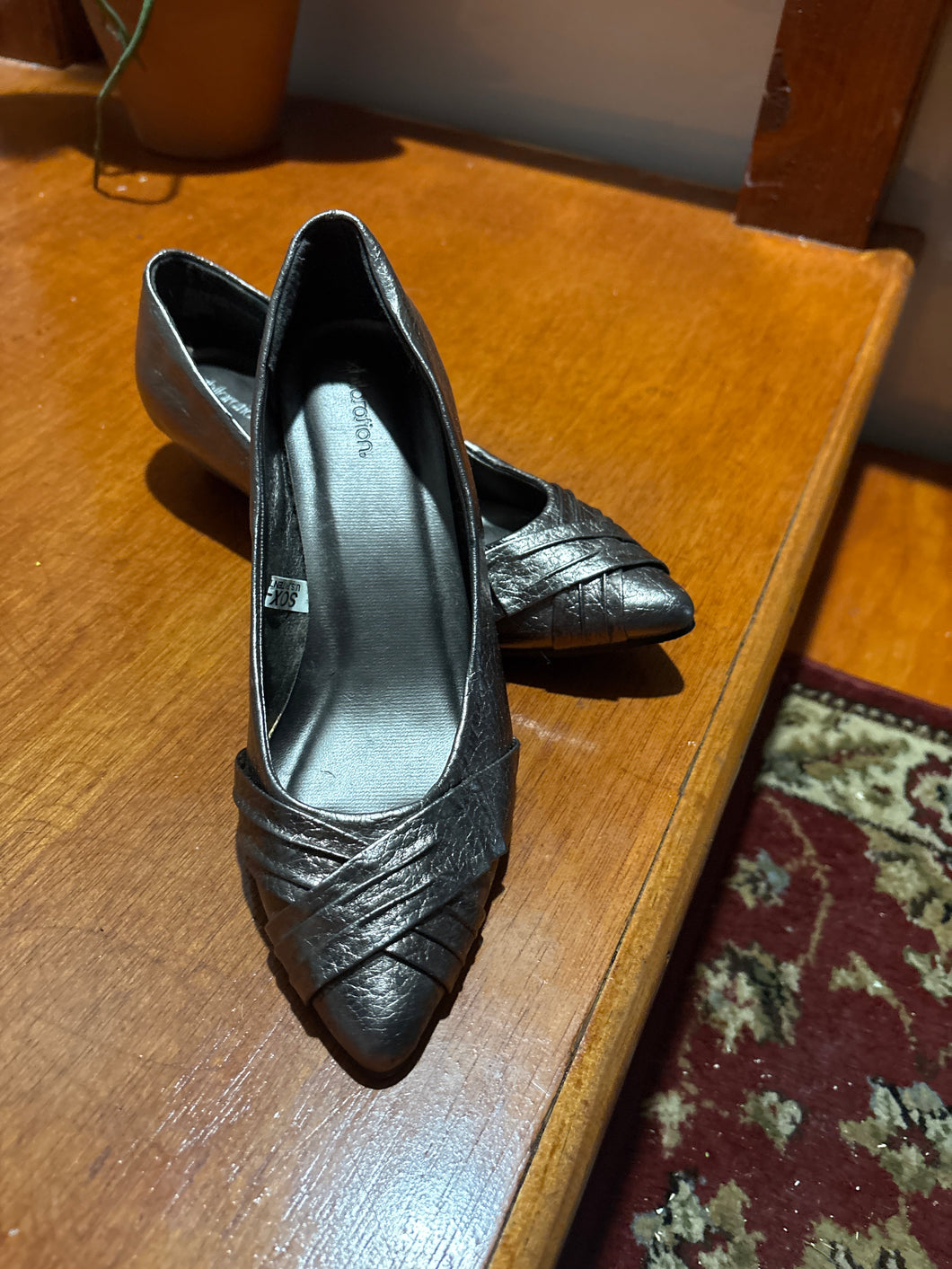 Exilation never use Sparckly shoes - size Shoes-Womens 7