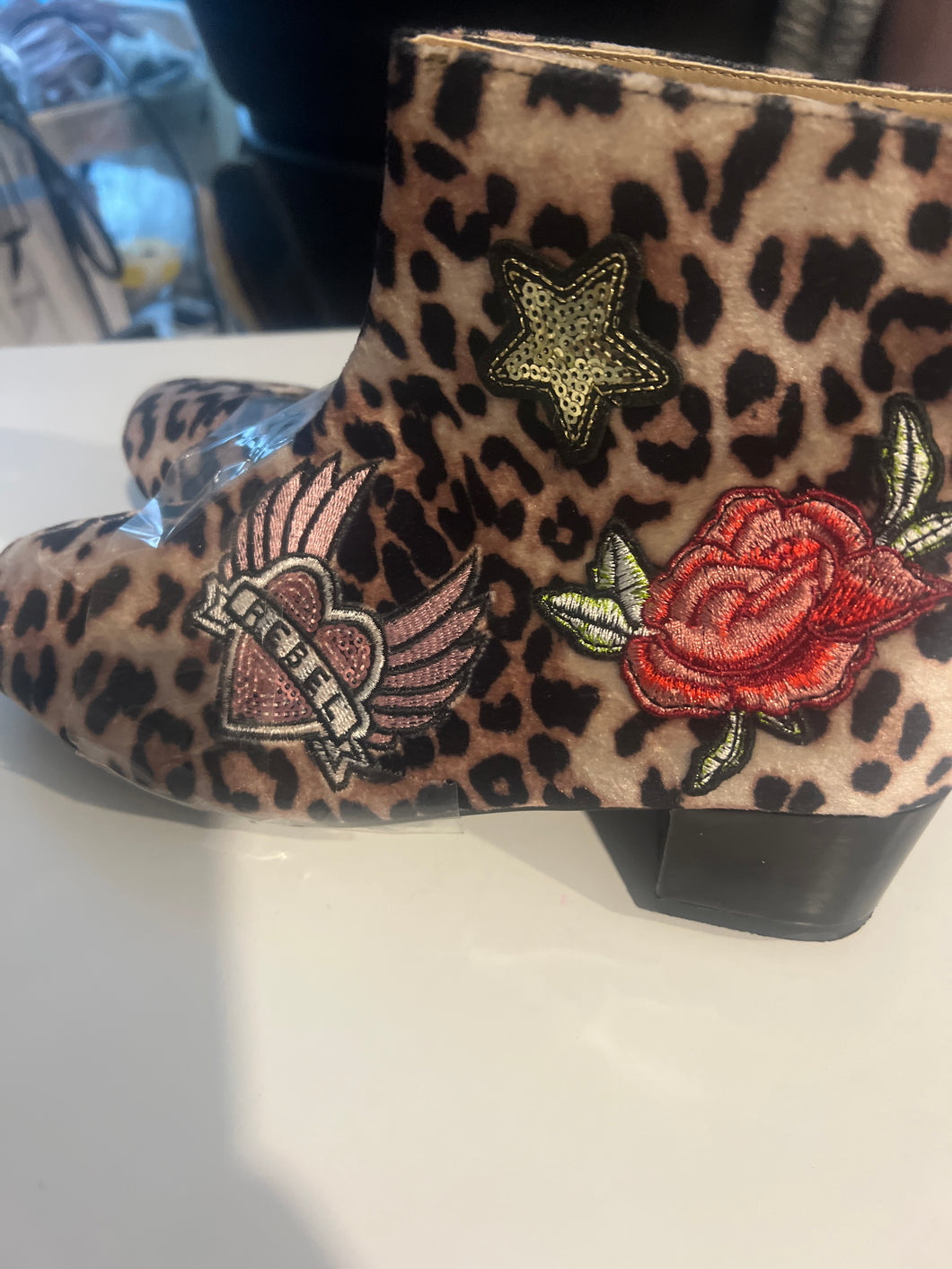 Place animal print shoes Boots rebel - size Shoes-youth 4