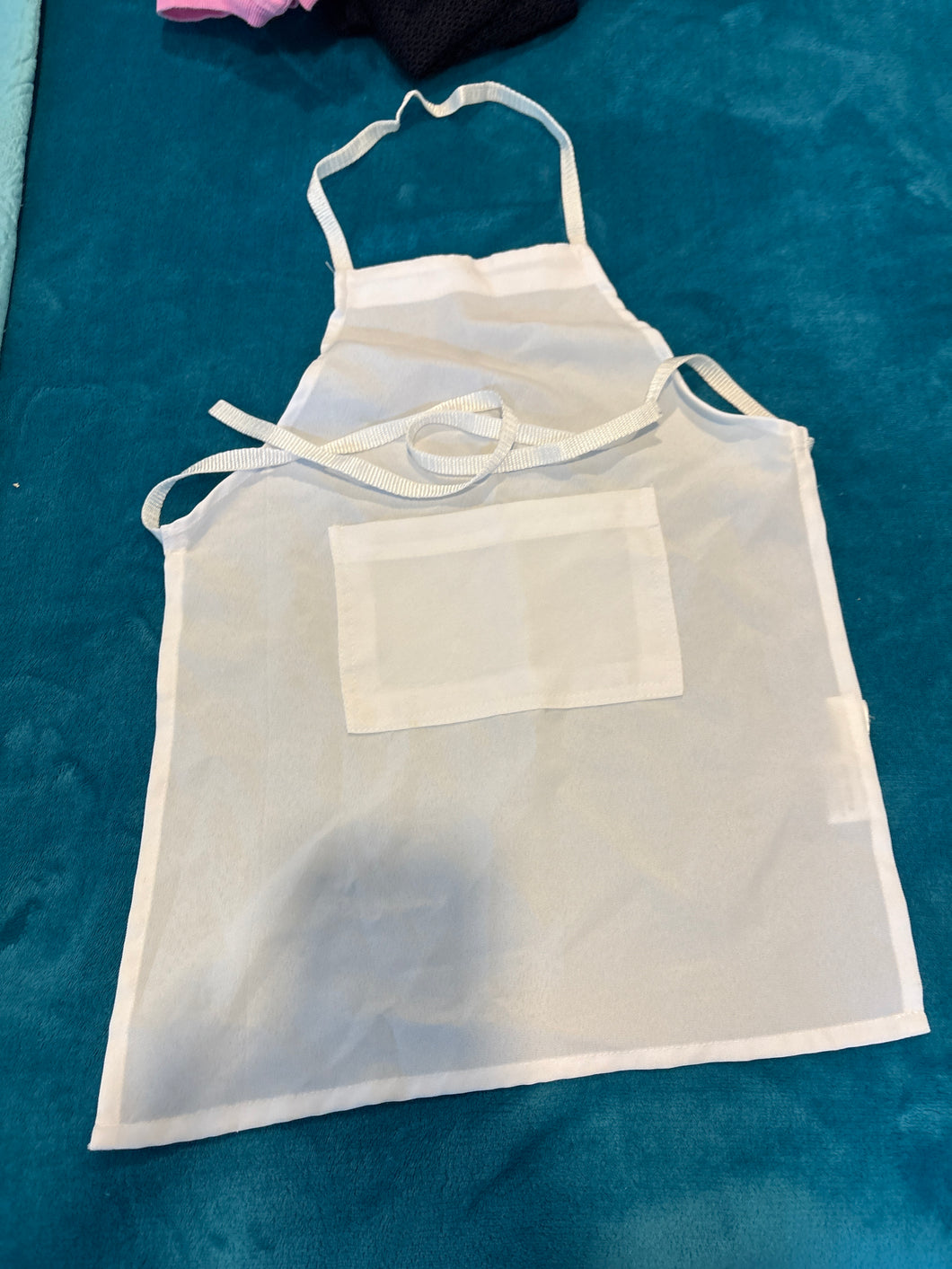 White apron - size 4T/4