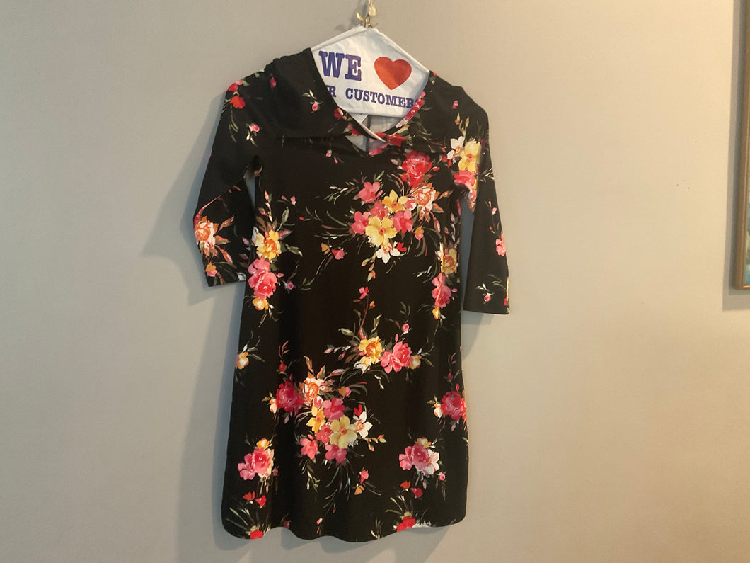 Long sleeve black W/FL DRESS - size Junior Girls M (7-9)