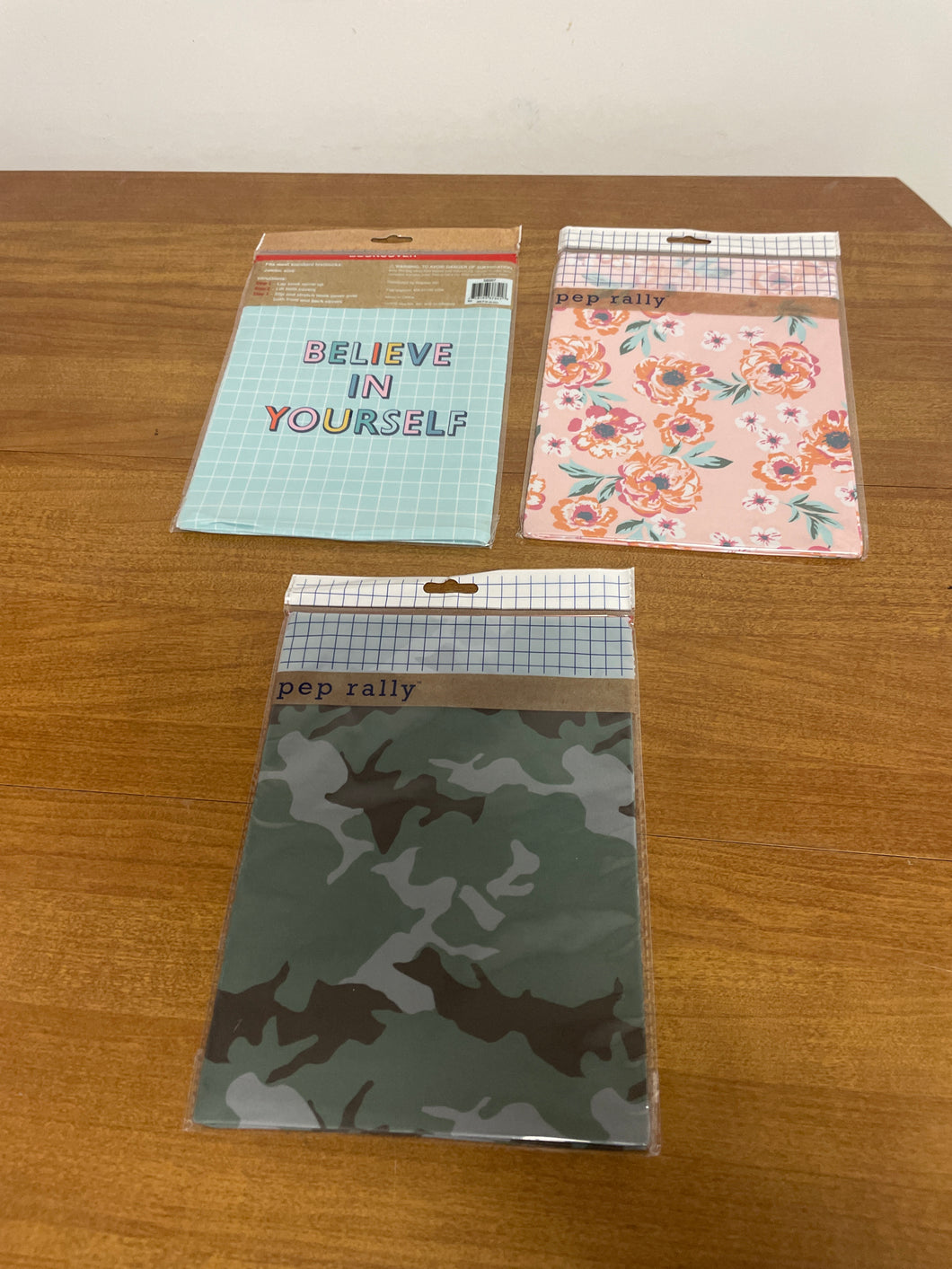 Book socks Roses, blue, camo