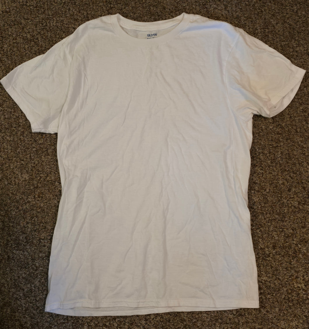 Gildan, White T-Shirt Size 38-40 - size Mens M