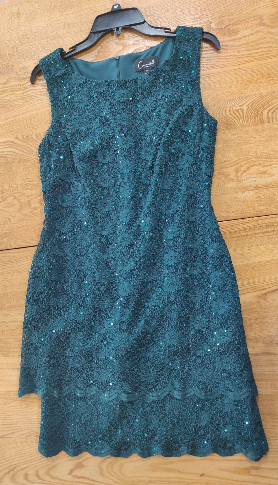 Connected Apparel Green dress LIKE NEW - size Women M (8-10)