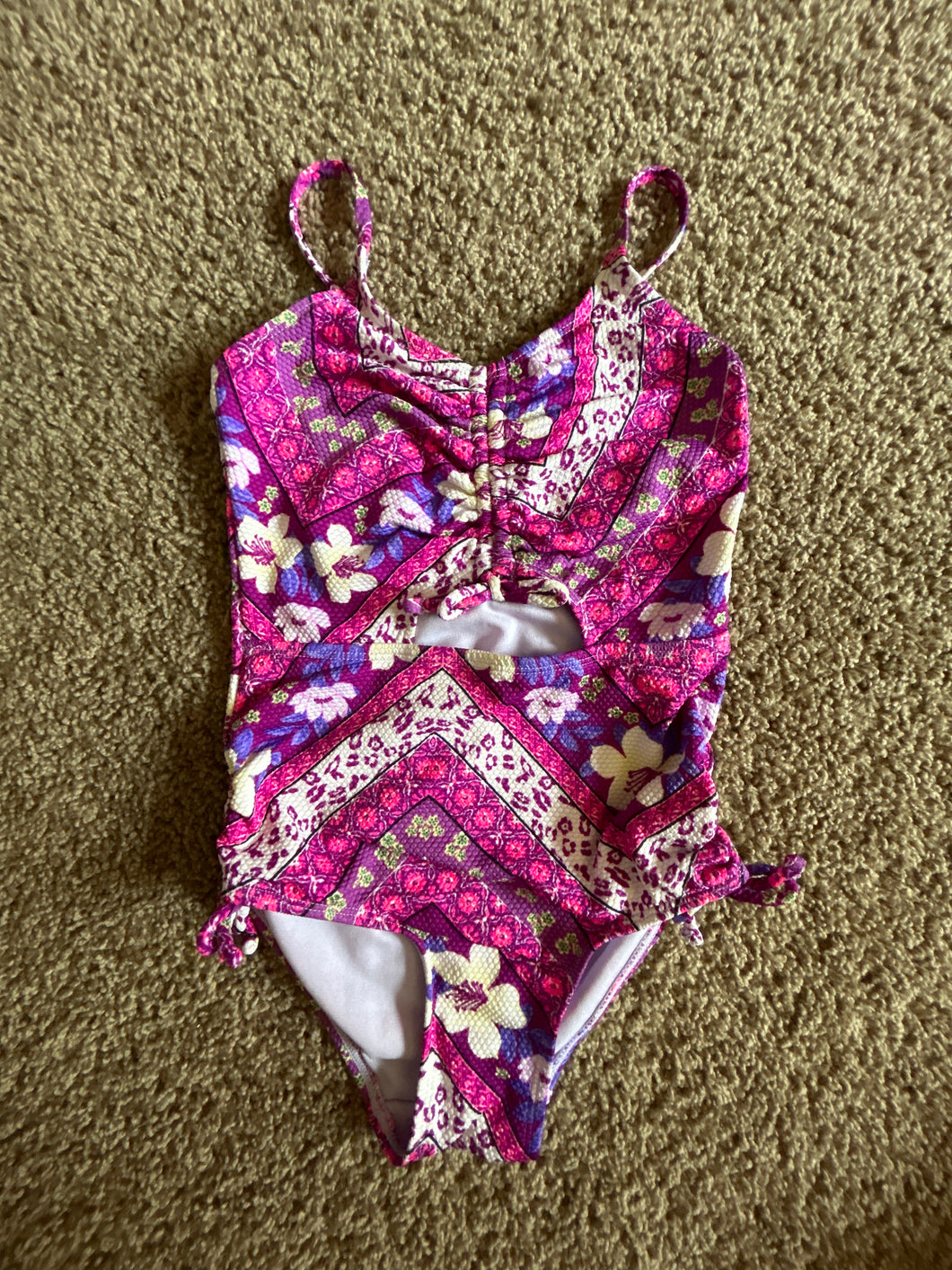 So pink & purple swim suit - size Kids 7