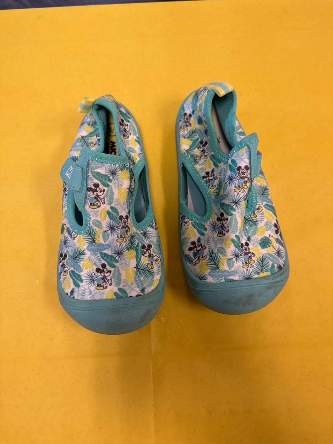 Size 13/1 Mickey water Shoe - size Shoes-youth   13