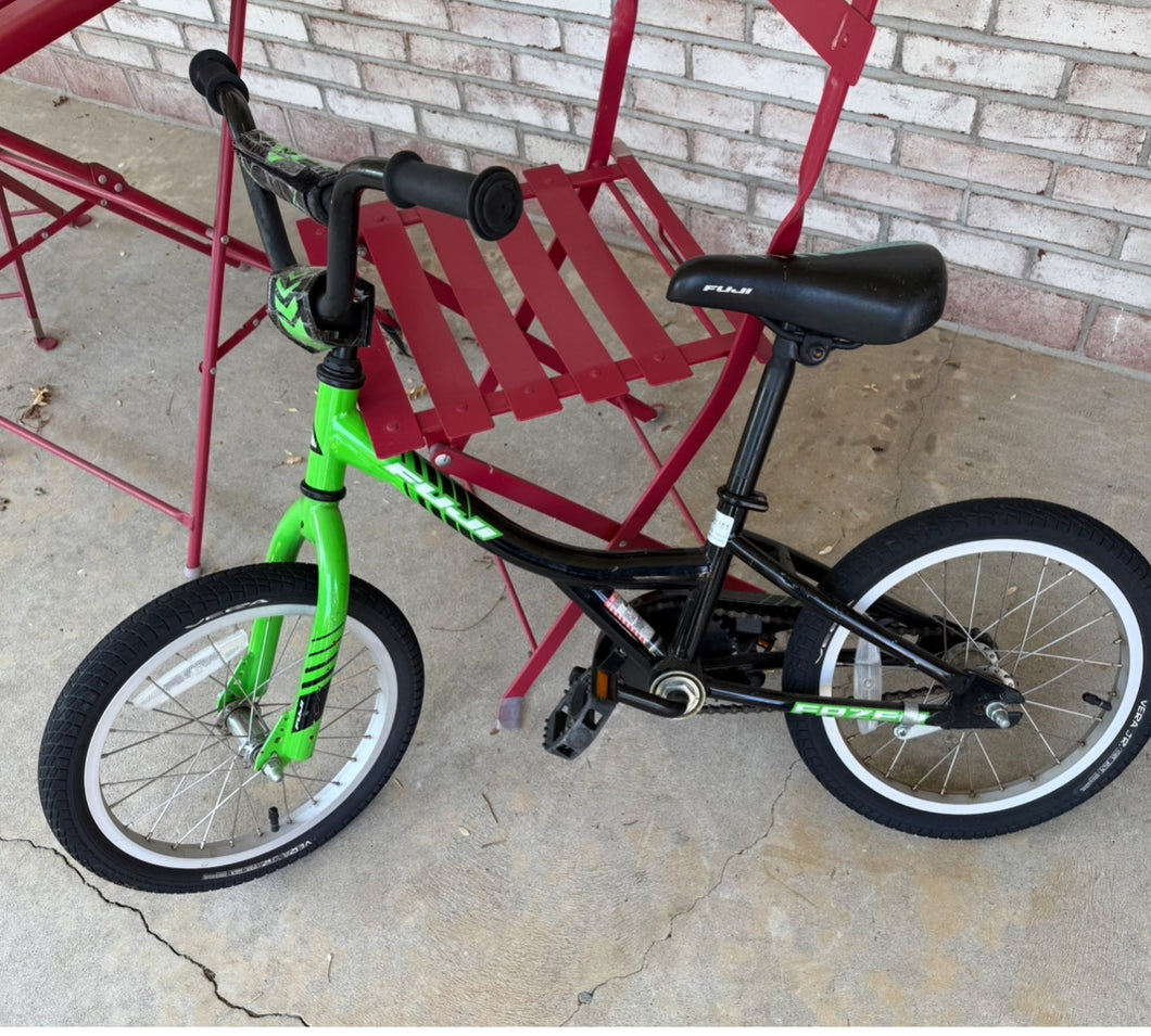 Bike young boy bike